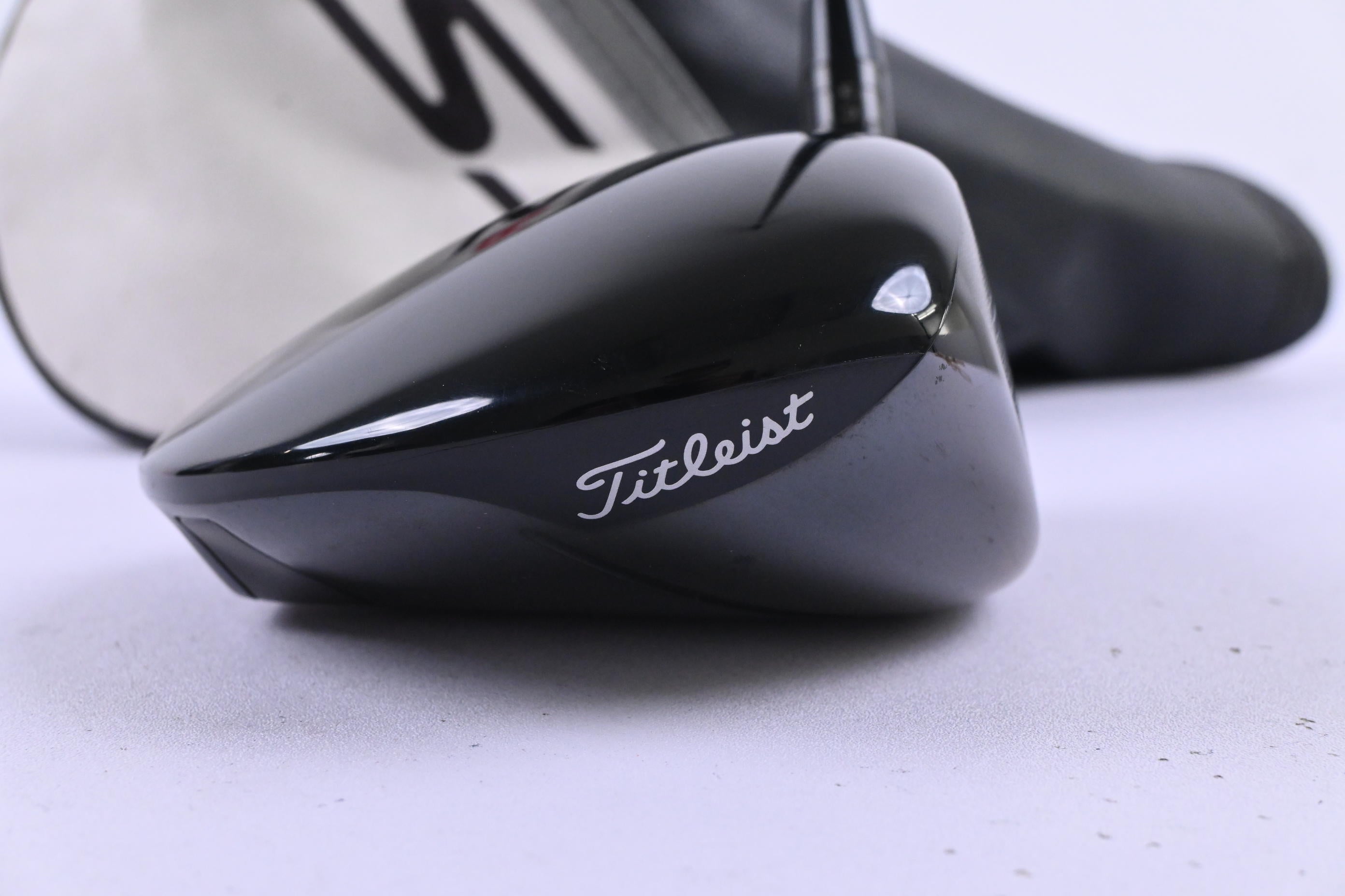 Titleist TSR2 Driver / 10 Degree / Regular Flex Hzrdus Gen4 Red CB 50 Shaft
