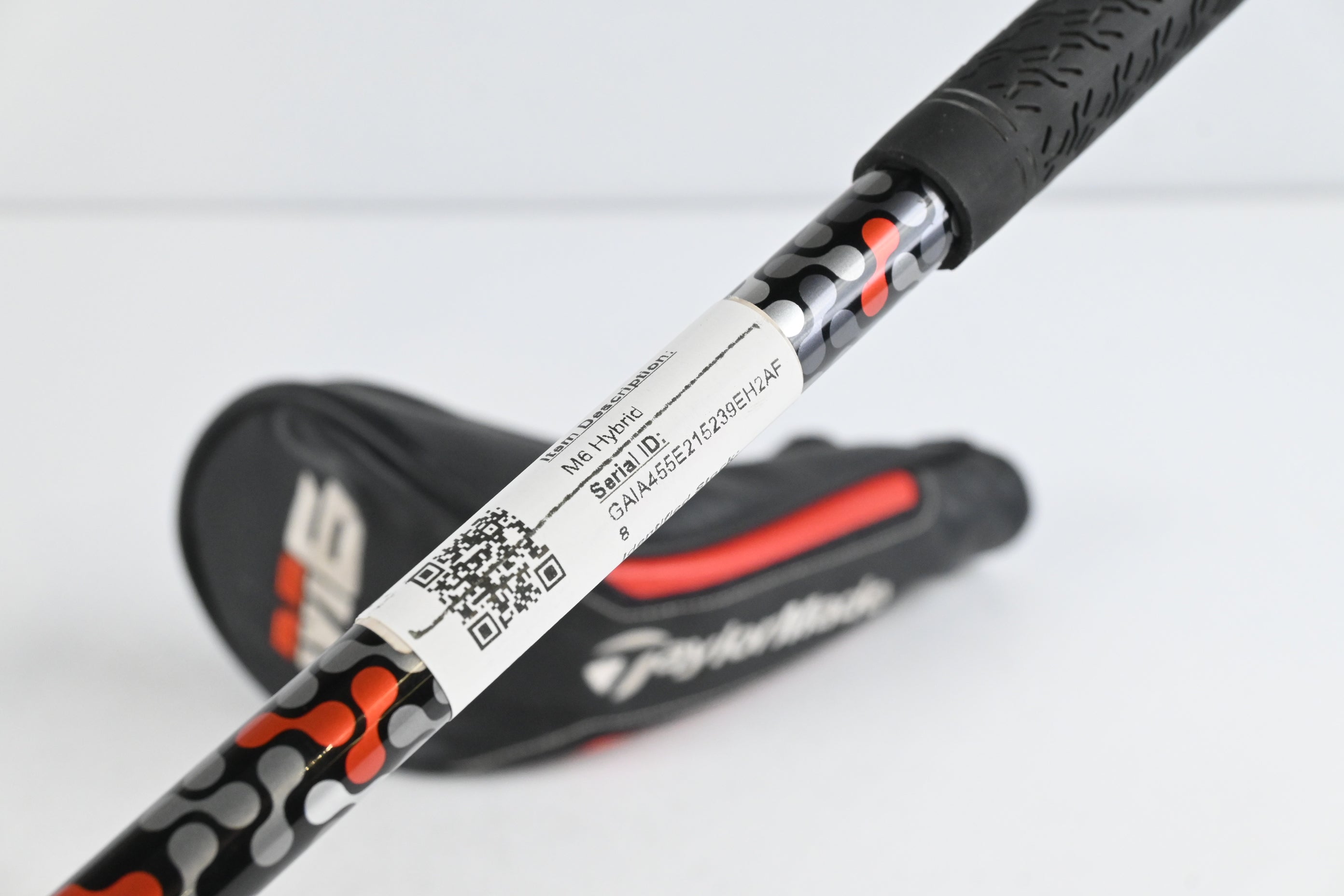 Taylormade M6 #4 Hybrid / 22 Degree / Regular Flex Fujikura Atmos Orange 6 Shaft