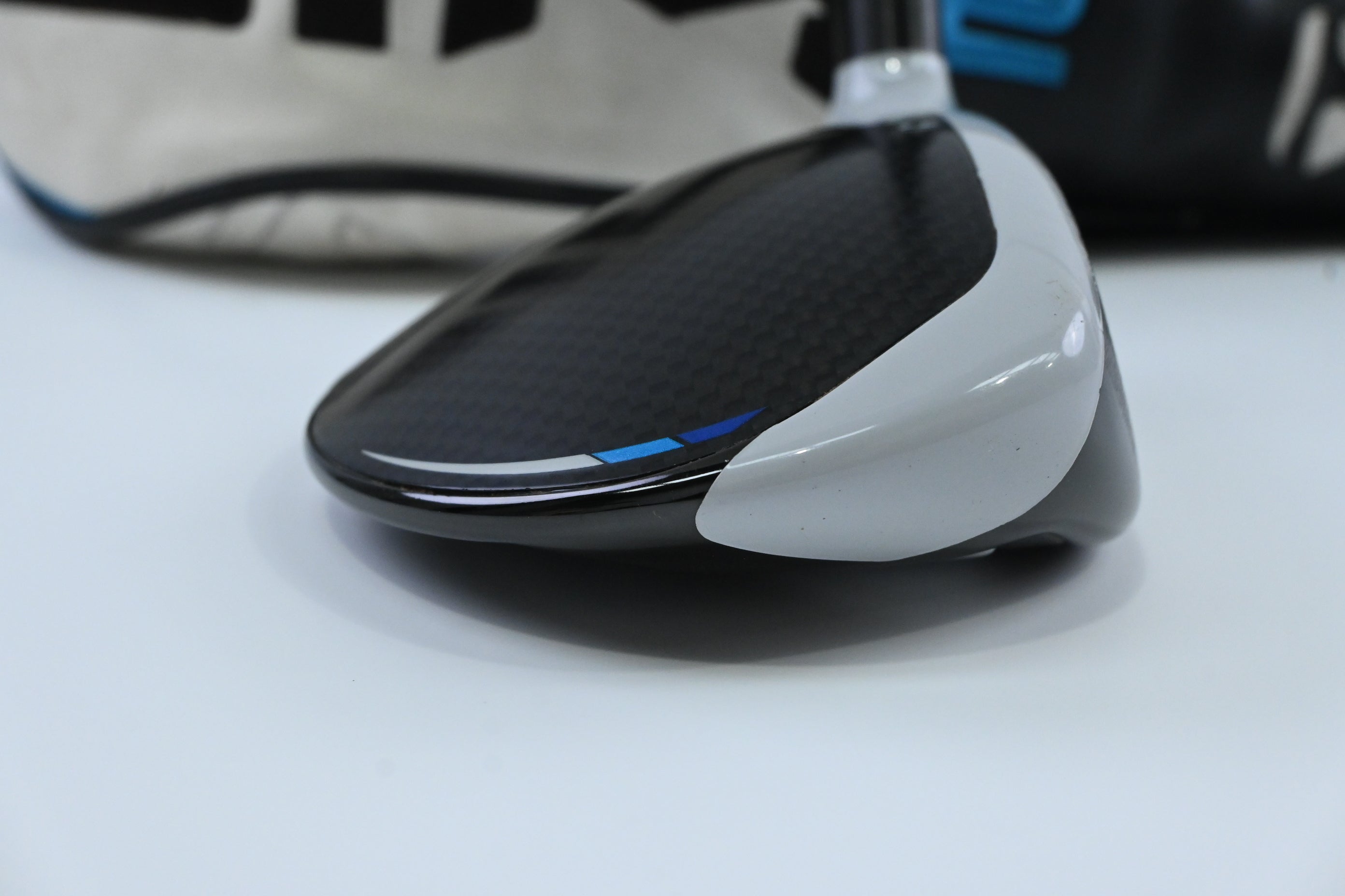Taylormade SIM2 Ti #3 Wood / 15 Degree / X-Flex Tensei AV Raw Blue 75 Shaft