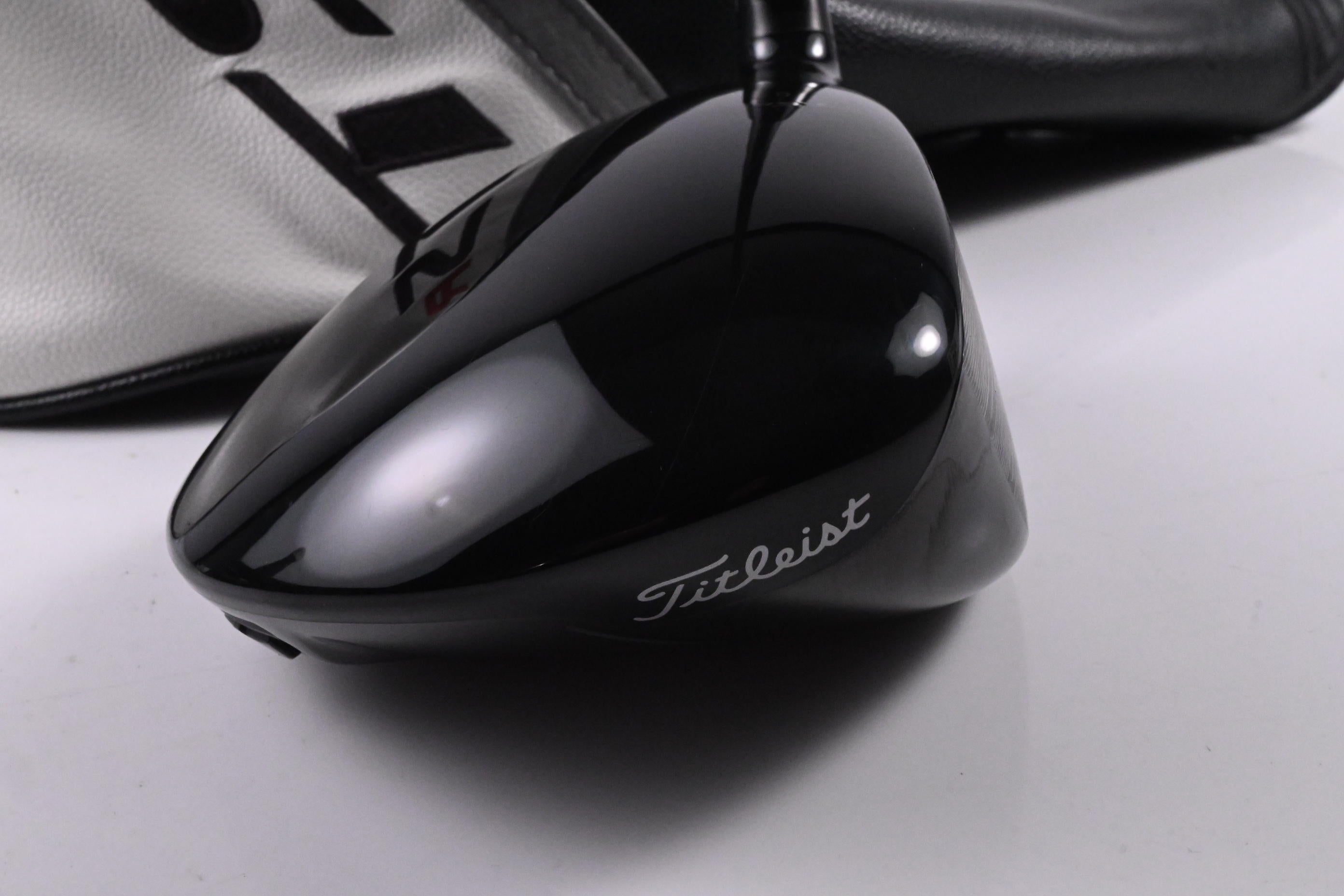 Titleist TSR3 Driver / 10 Degree / Stiff Flex HZRDUS CB Red 50 Shaft