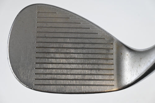 Cleveland 588 RTX Gap Wedge / 52 Degree / Wedge Flex Dynamic Gold Shaft