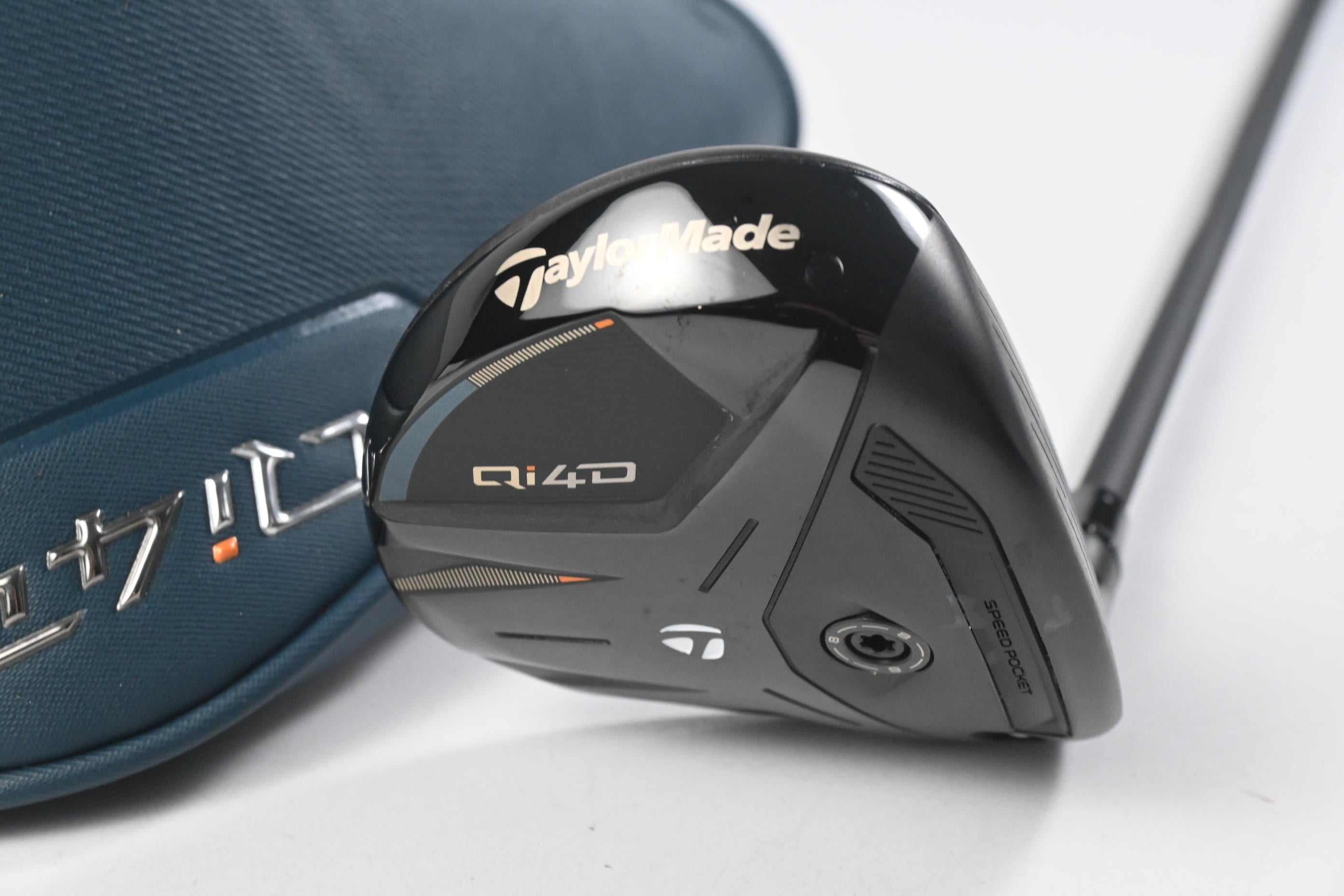 Taylormade Qi4D #5 Wood / 18 Degree / Regular Flex Reax 65 Shaft