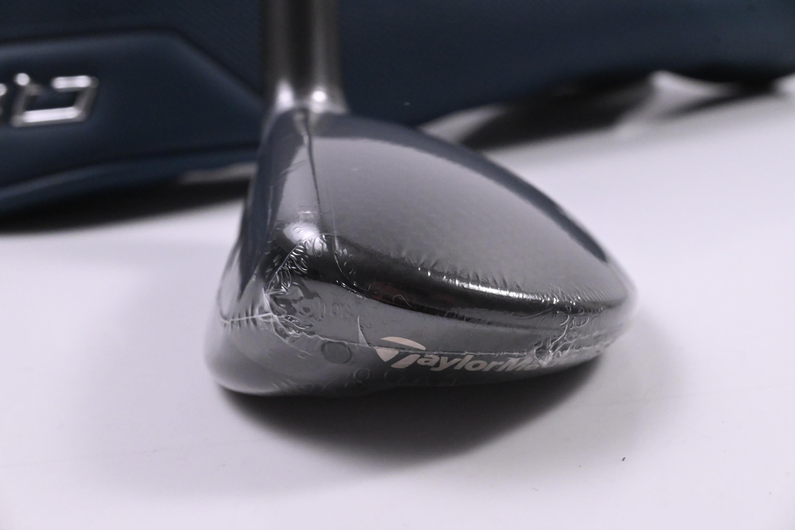 Left Hand Taylormade Qi4D #4 Hybrid / 22 Degree / Regular Flex KBS REAX 65 Shaft