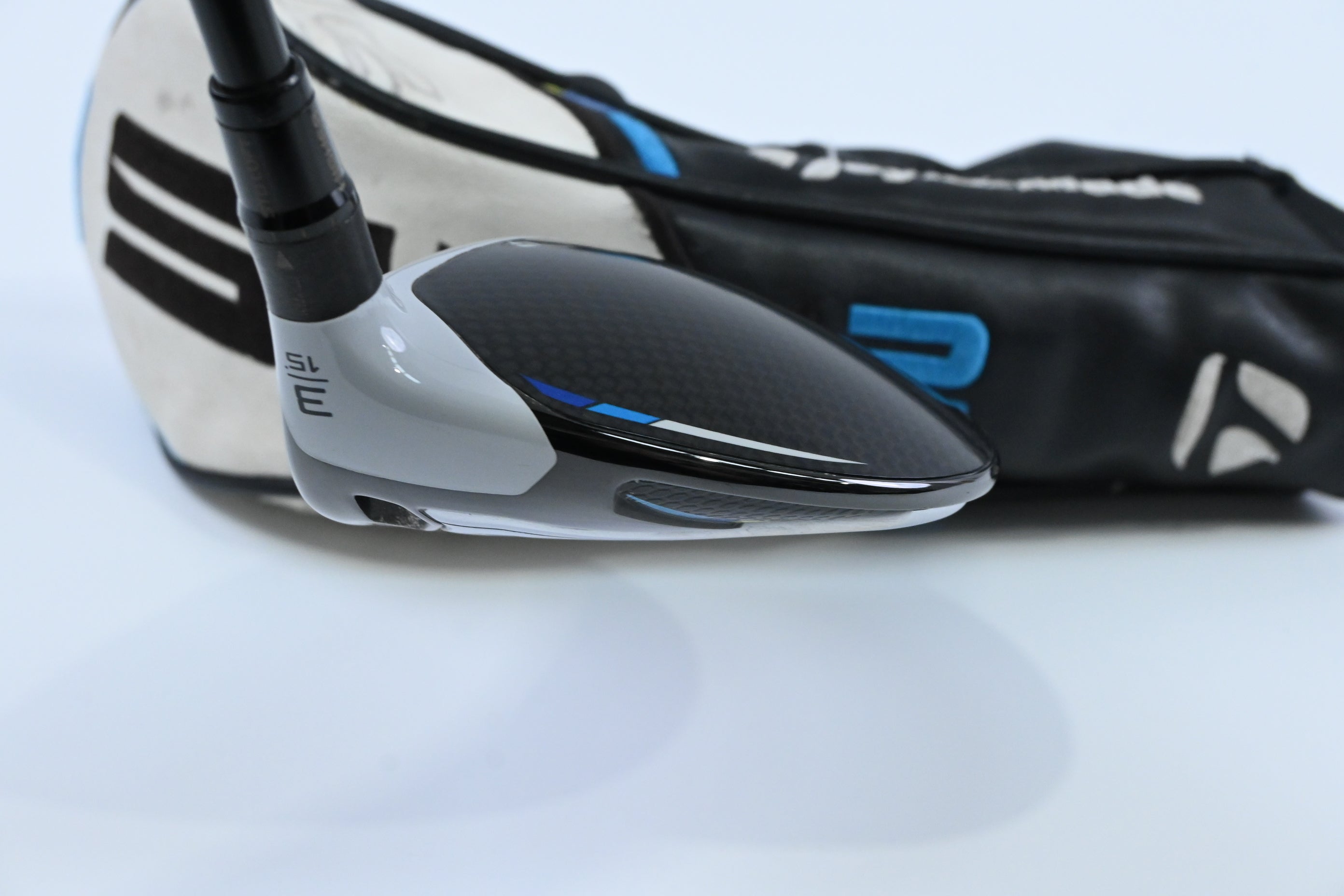 Taylormade SIM2 Ti #3 Wood / 15 Degree / X-Flex Tensei AV Raw Blue 75 Shaft