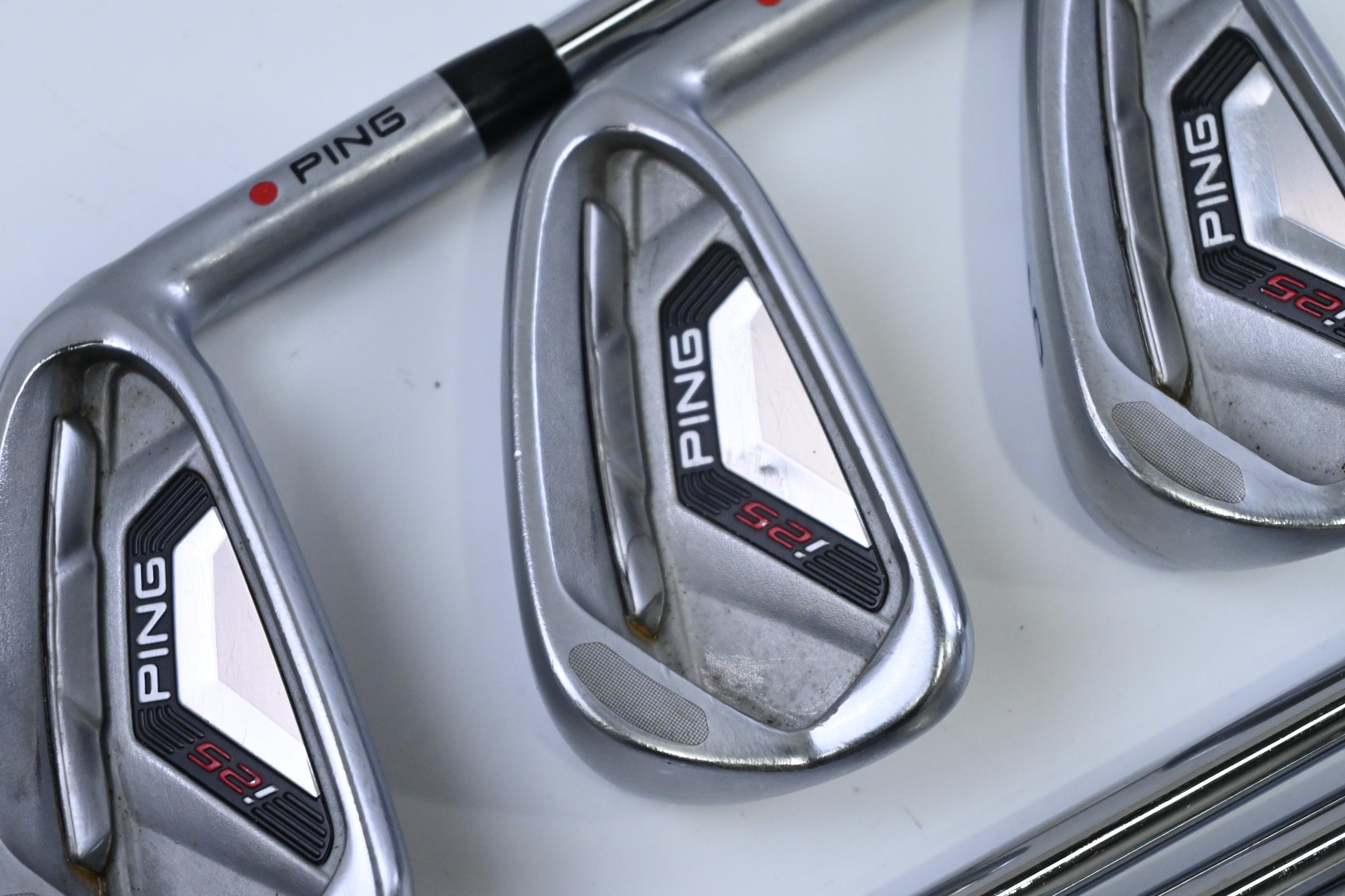 Ping i25 Irons / 4-PW / Red Dot / Regular Flex Ping CFS Shafts