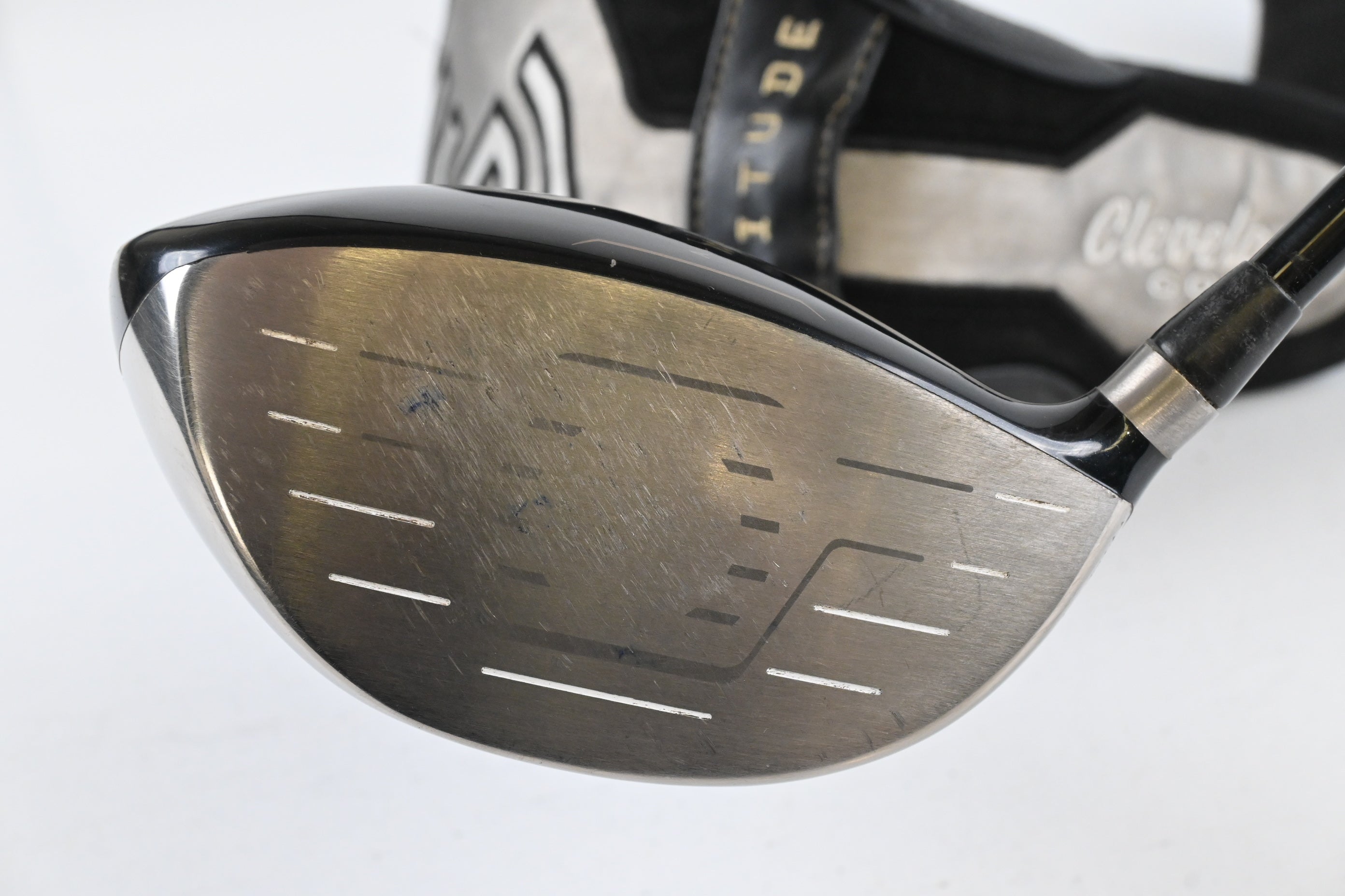 Cleveland 588 Altitude Driver / 9 Degree / Regular Flex Apollo Shadow Shaft