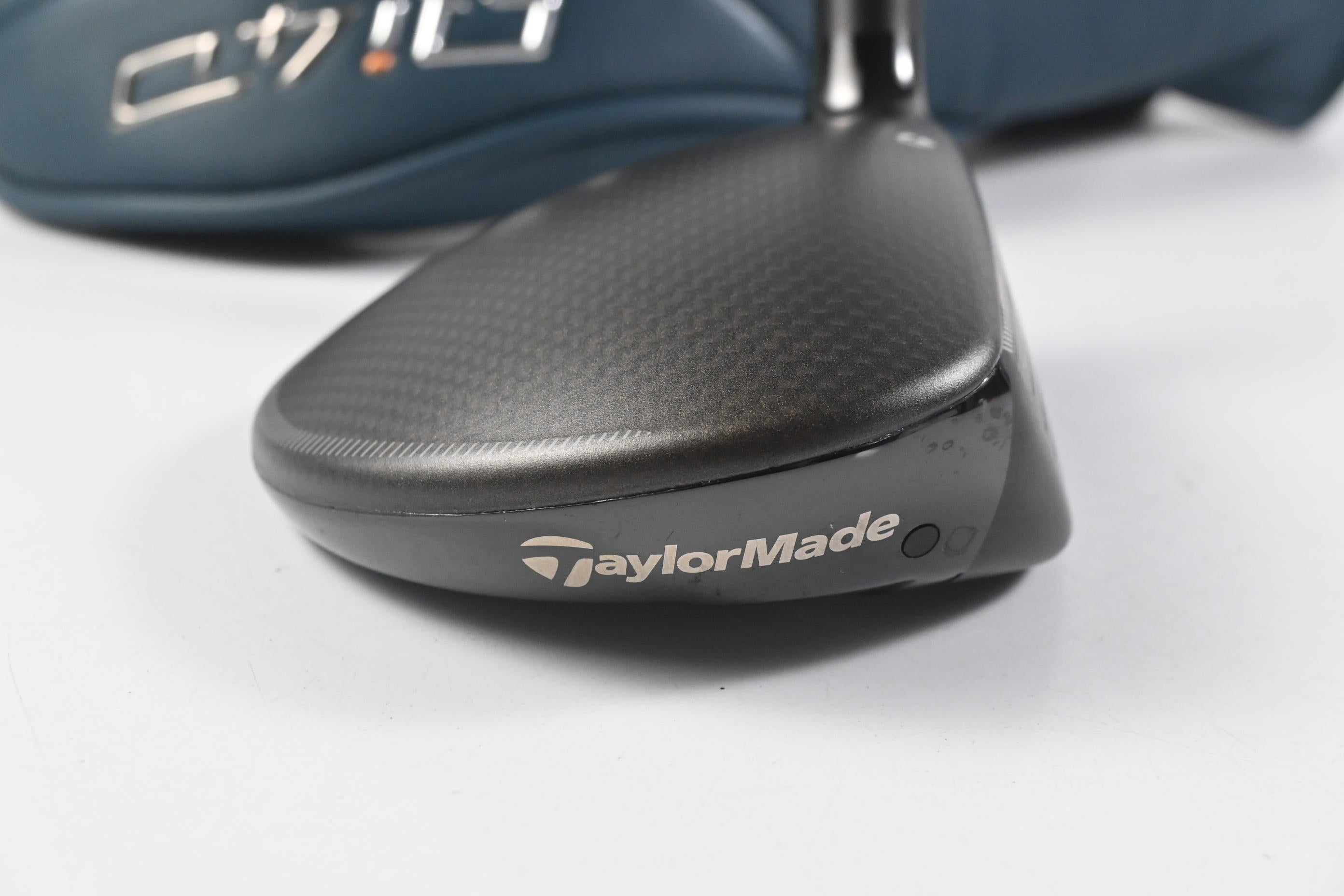 Taylormade Qi4D #5 Wood / 18 Degree / Regular Flex Reax 65 Shaft