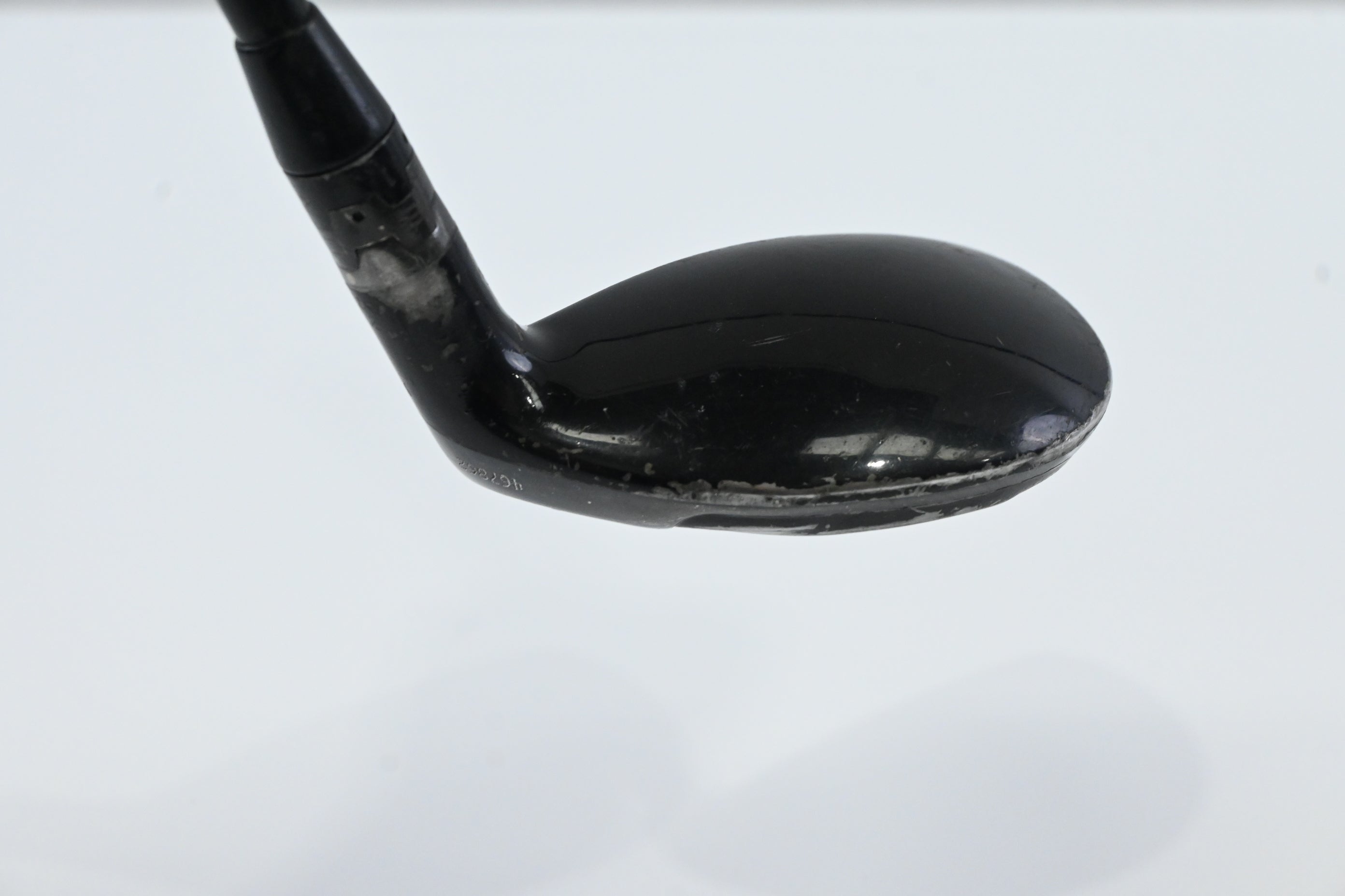 Titleist 910H #3 Hybrid / 19 Degree / Stiff Flex Diamana Ahina 90 Shaft