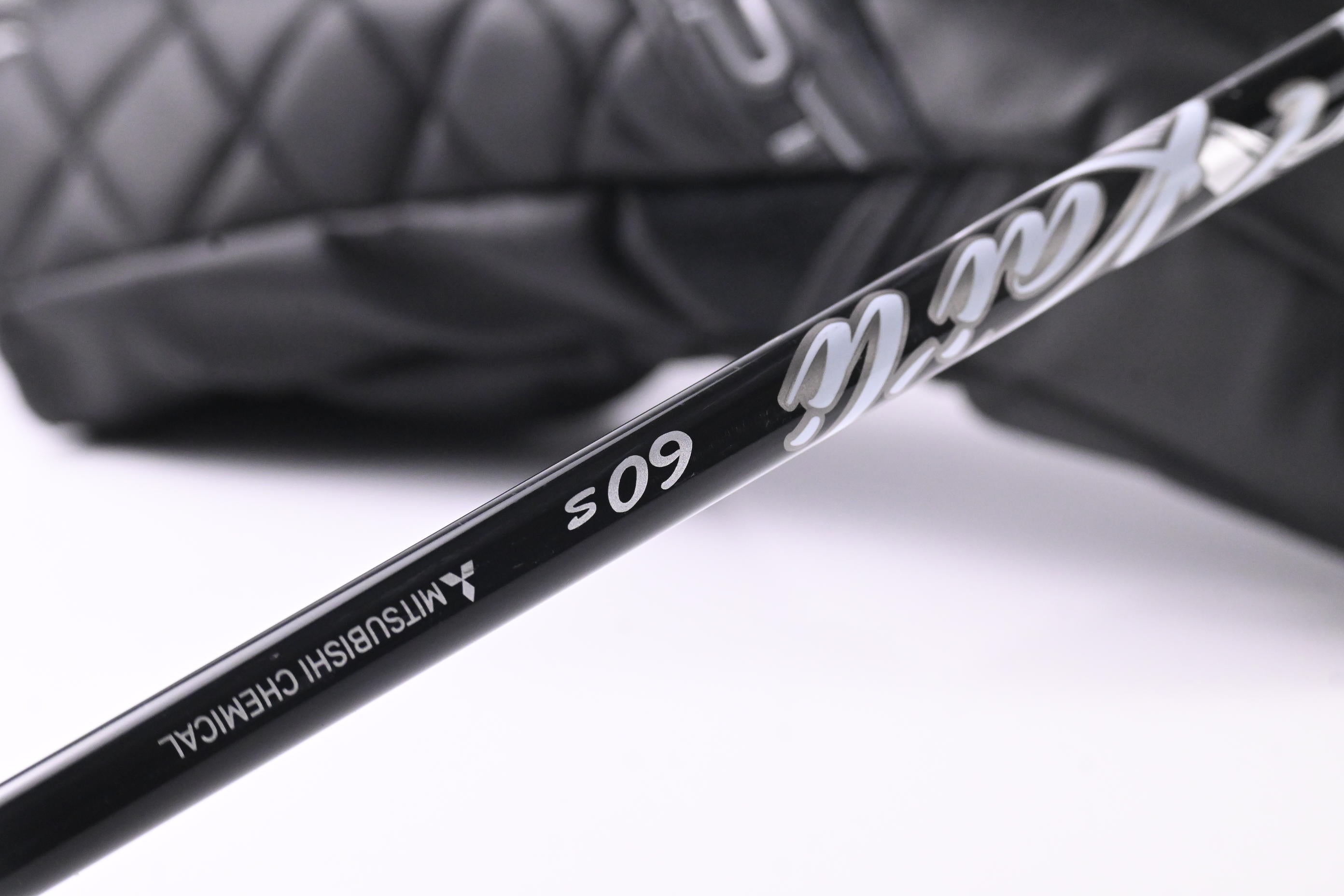 Cobra DS-Adapt MAX-K Driver / 10.5 Degree / Stiff Flex Kai'li White 60 Shaft