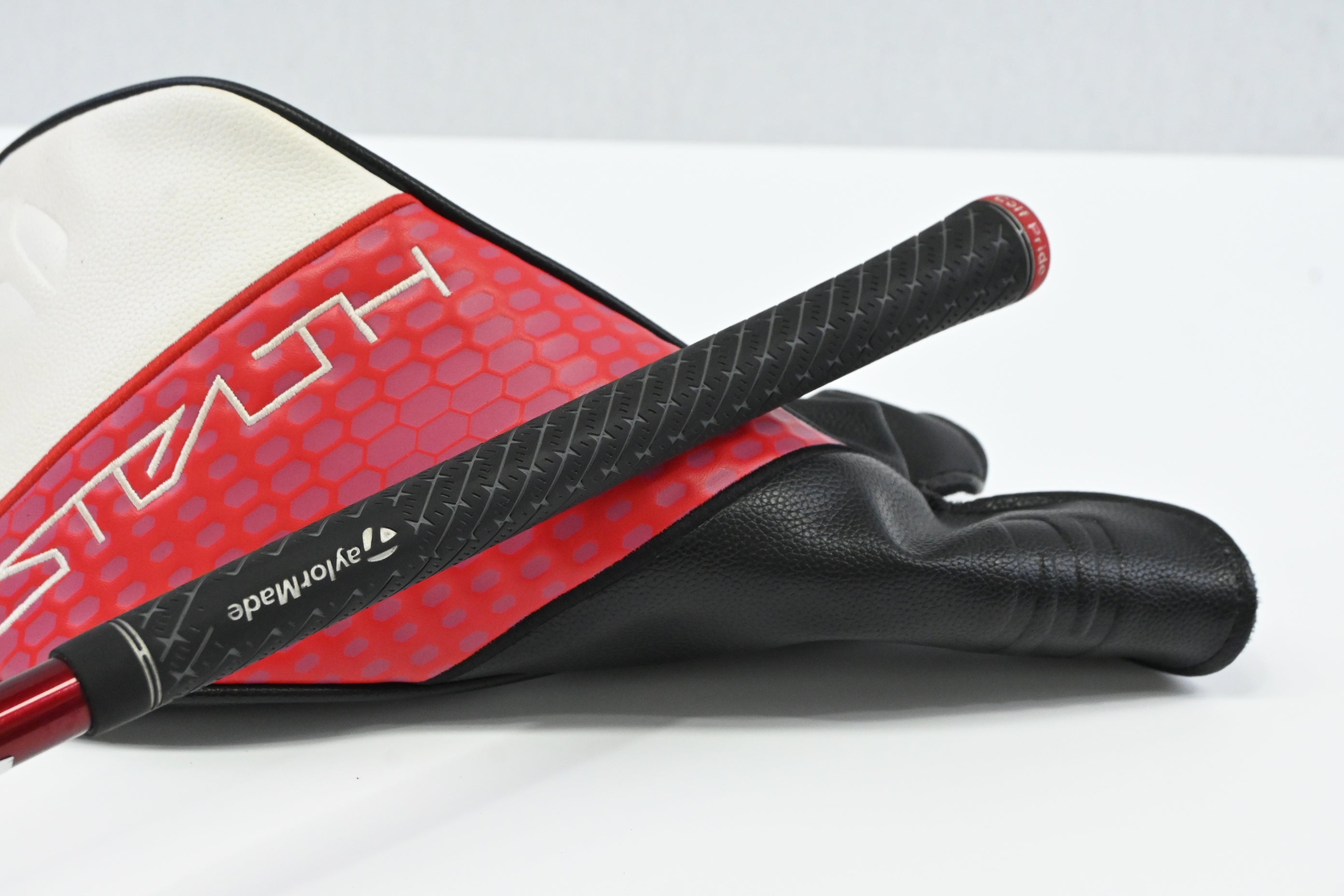 Taylormade Stealth 2 Driver / 10.5 Degree / Stiff Flex Fujikura Ventus TR Red 5