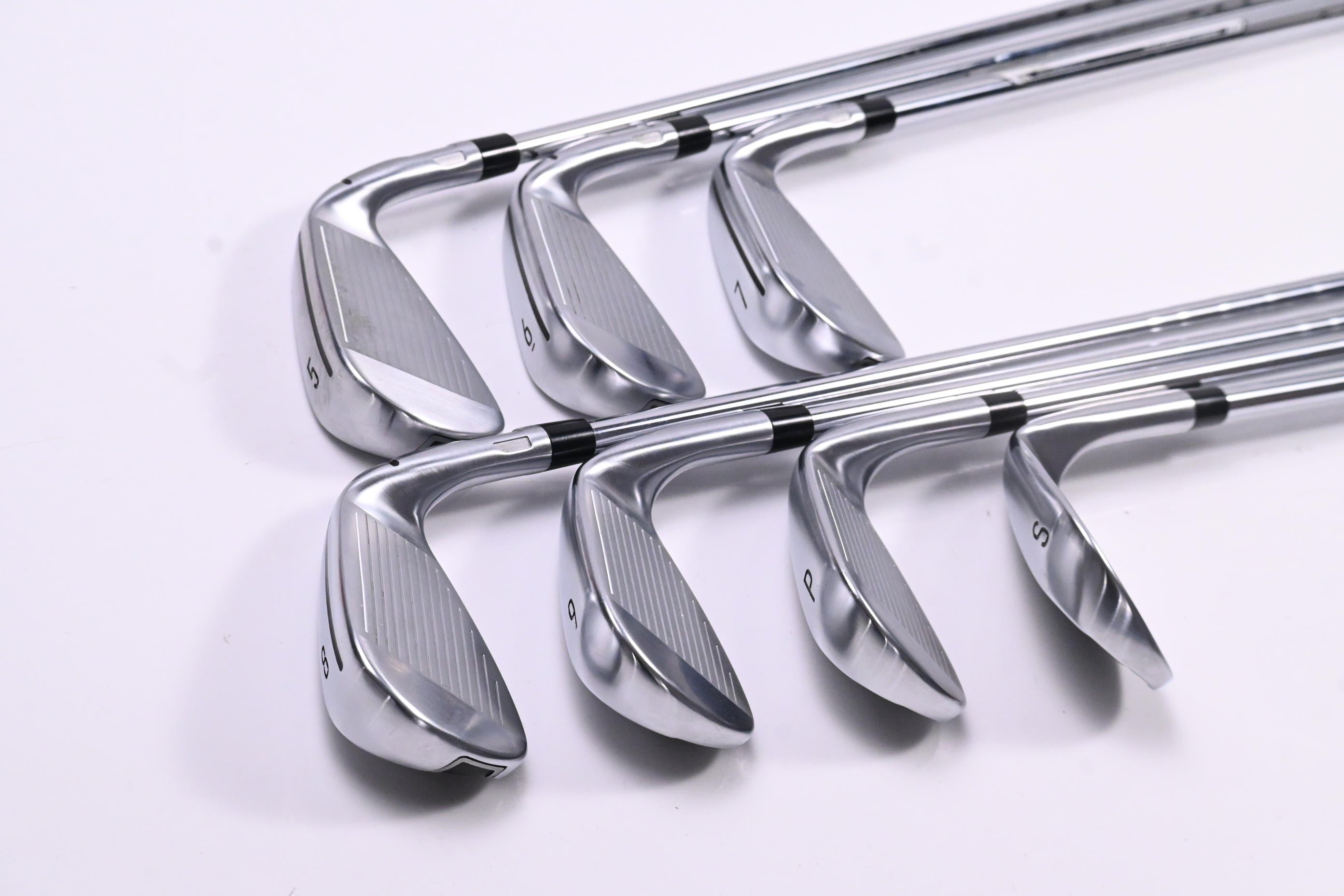 Left Hand Taylormade Qi Irons / 5-PW+SW / Regular Flex KBS MAX MT 85 Shafts