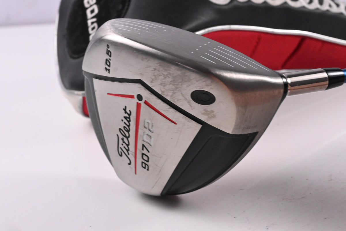 Titleist 907 D2 Driver / 10.5 Degree / Stiff Flex Aldila VS Proto Blue 65 Shaft