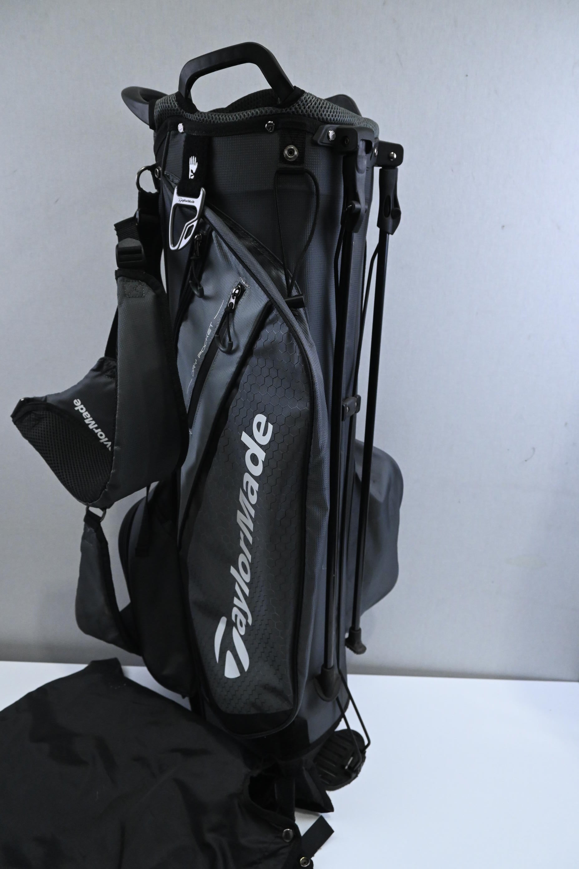 Taylormade Stand Bag / 7-Way Divider / Grey