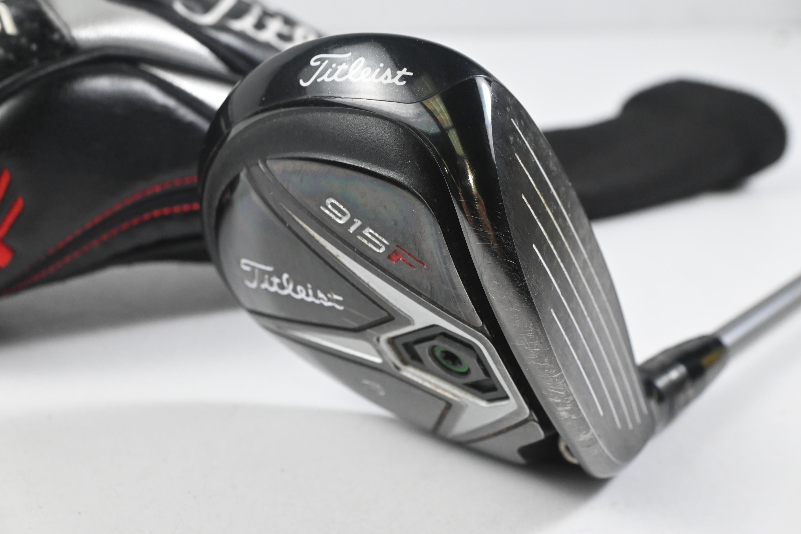 Titleist 915 F #3 Wood / 16.5 Degree / Regular Flex Diamana S+70 Shaft