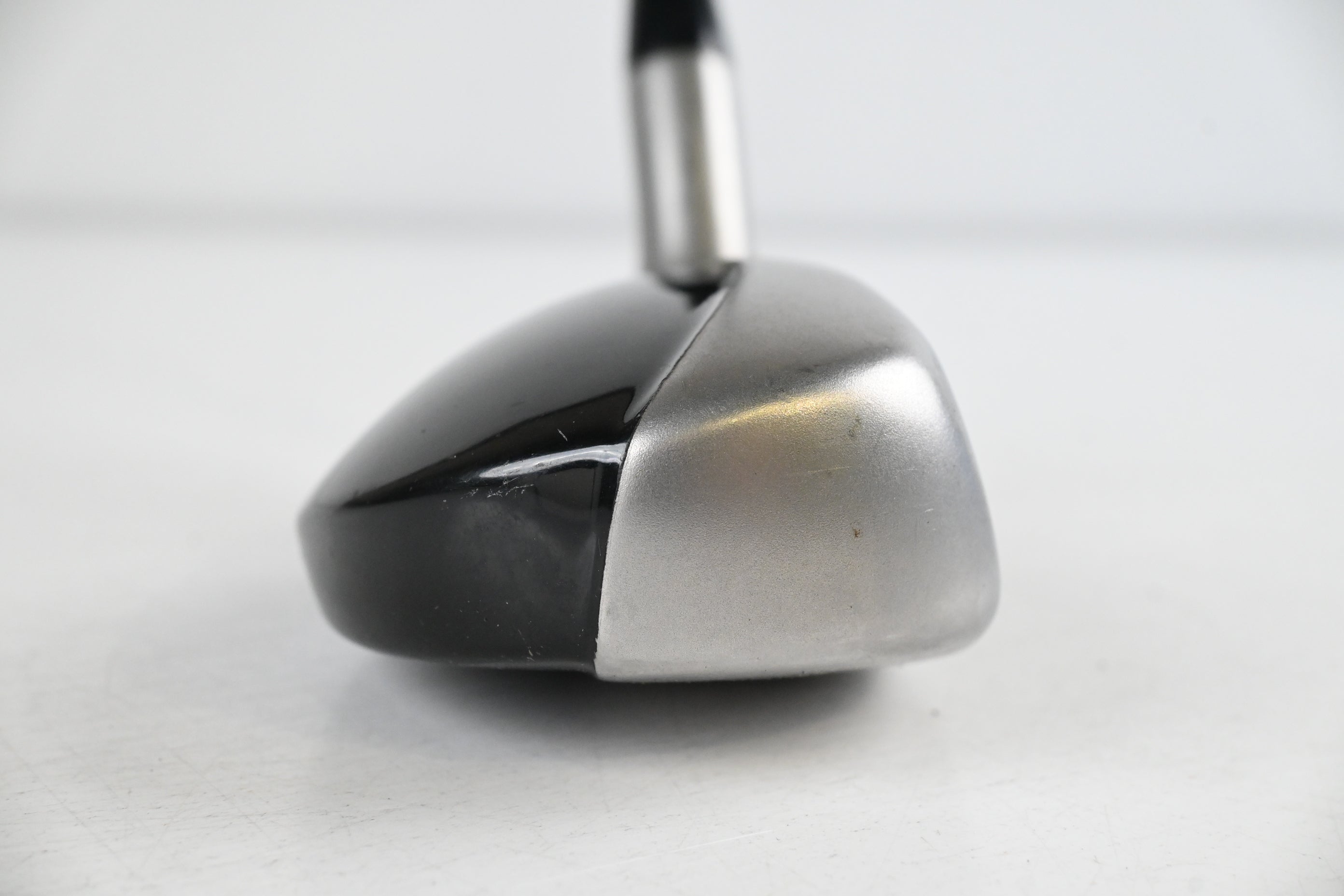 Taylormade Rescue Mid #2 Hybrid / 16 Degree / Regular Flex Light Metal Shaft