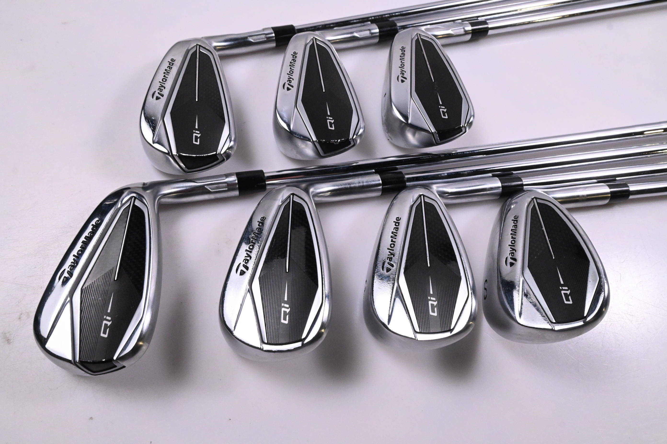 Taylormade Qi Irons / 5-PW+SW / Regular Flex KBS MAX MT 85 Shafts
