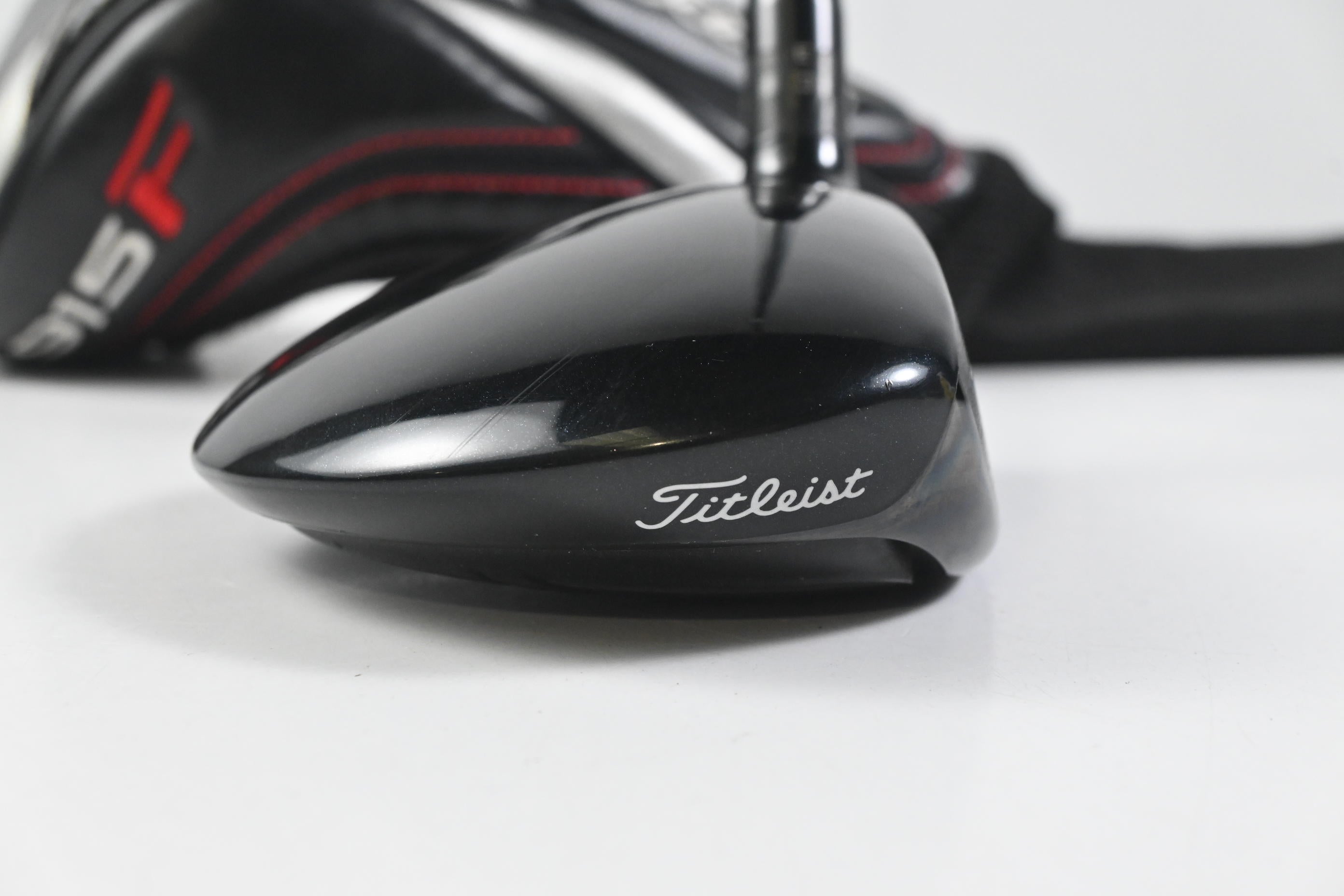 Titleist 915 F #3 Wood / 16.5 Degree / Regular Flex Diamana S+70 Shaft