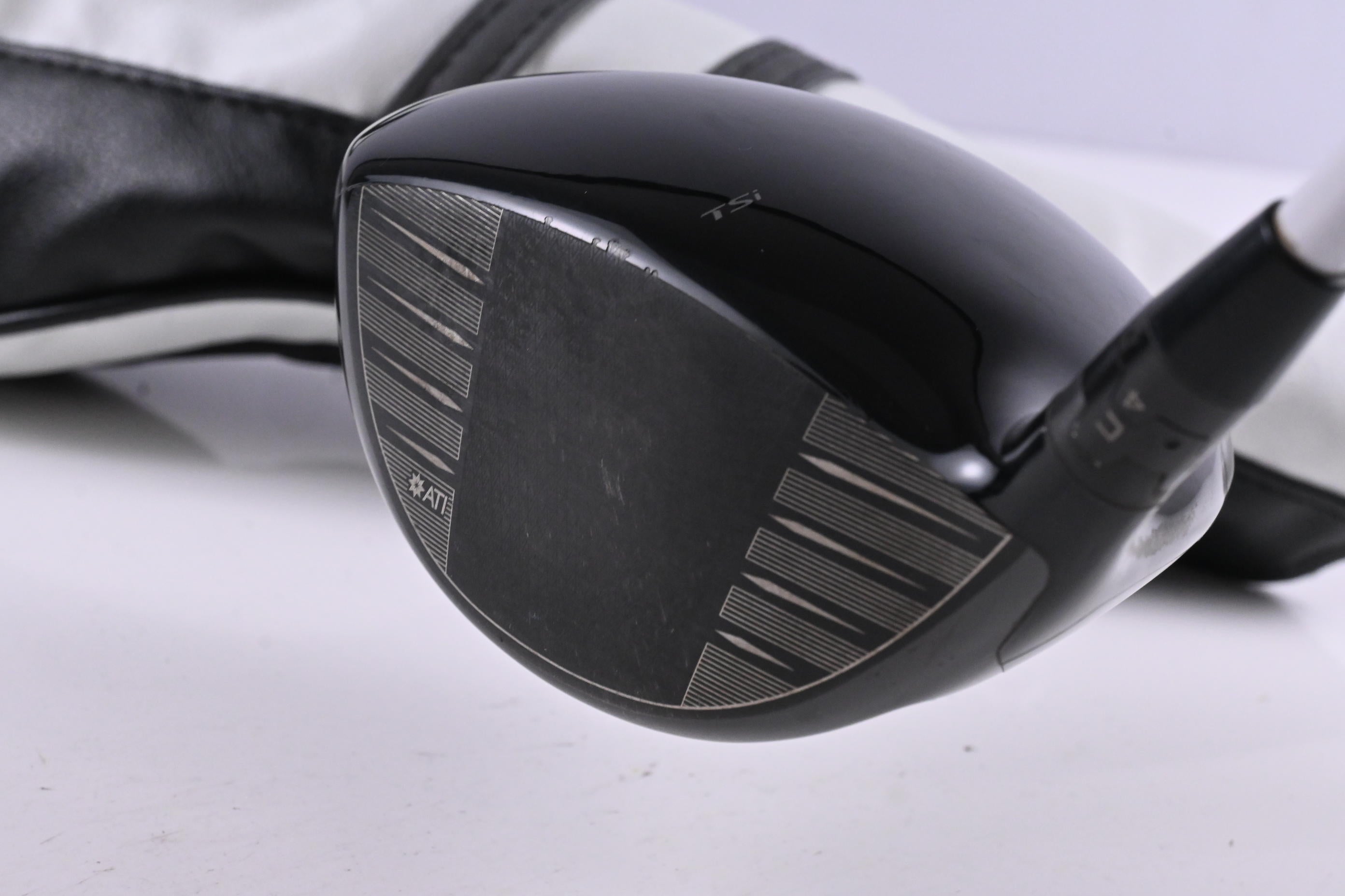 Titleist TSi1 Driver / 10 Degree / Regular Flex Aldila Ascent Ultralite 40 Shaft