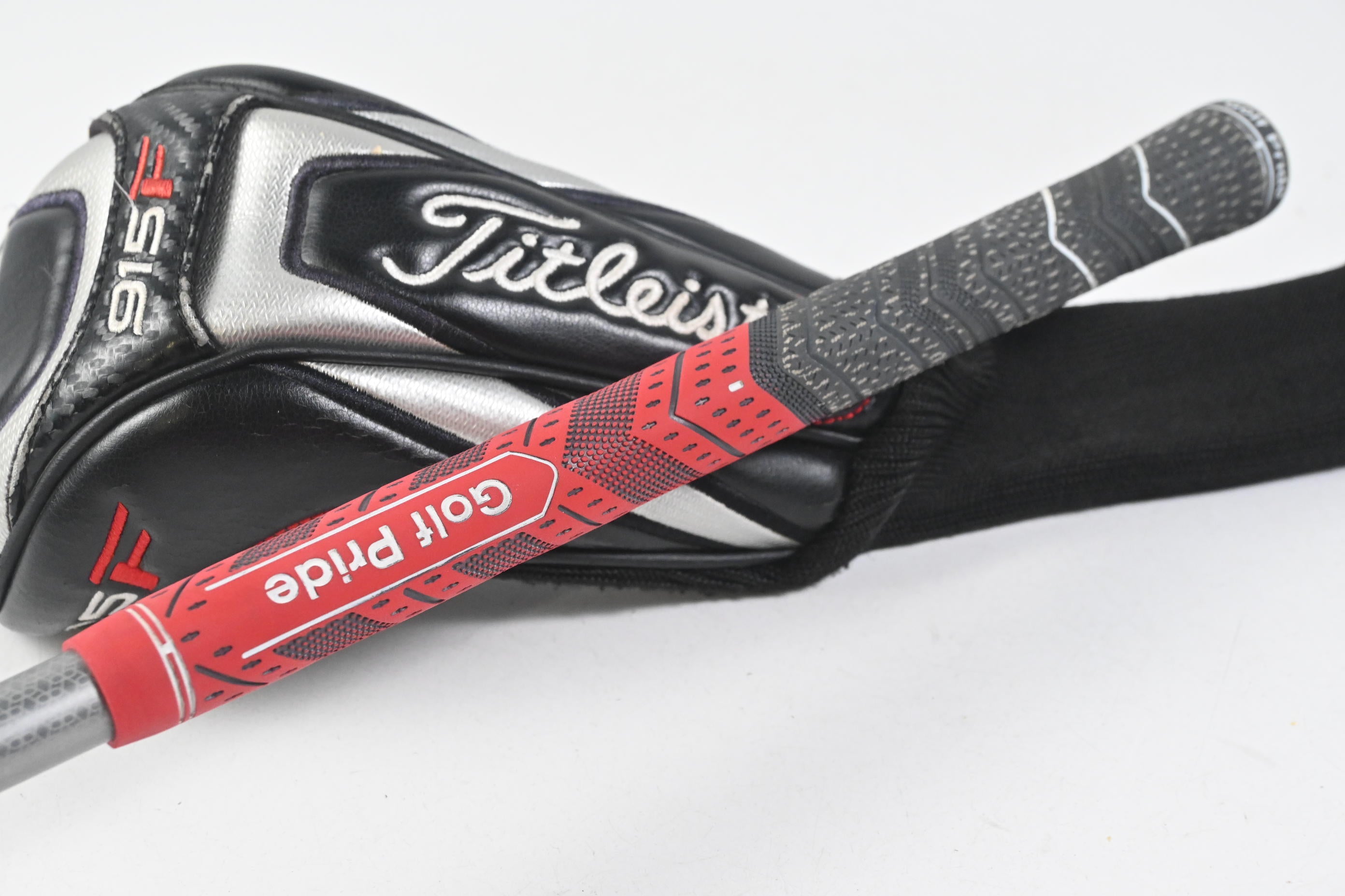 Titleist 915 F #3 Wood / 16.5 Degree / Regular Flex Diamana S+70 Shaft