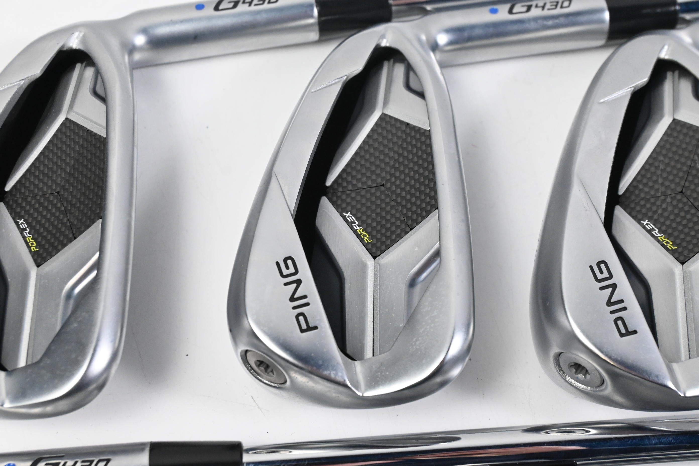 Ping G430 Irons / 6-PW+GW+SW / Blue Dot / Regular Flex Ping AWT 2.0 Shafts