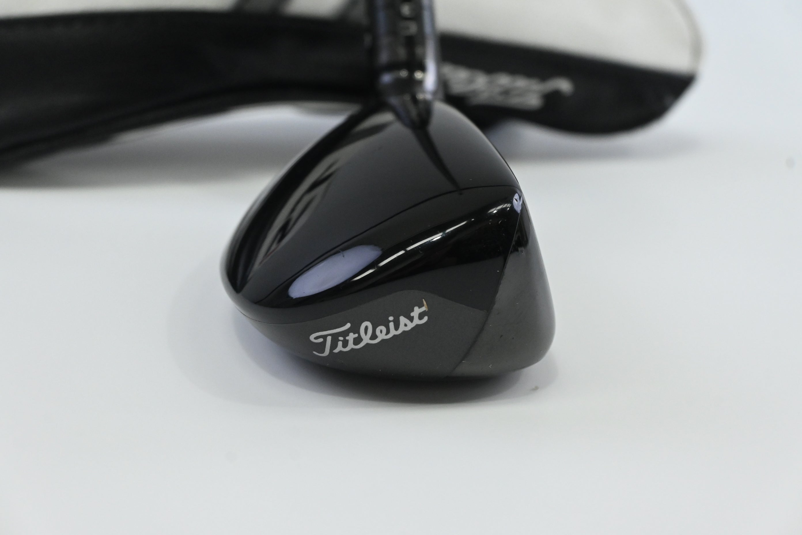 Titleist TSi3 #2 Hybrid / 18 Degree / Stiff Flex Tensei 1K Black 85 Shaft