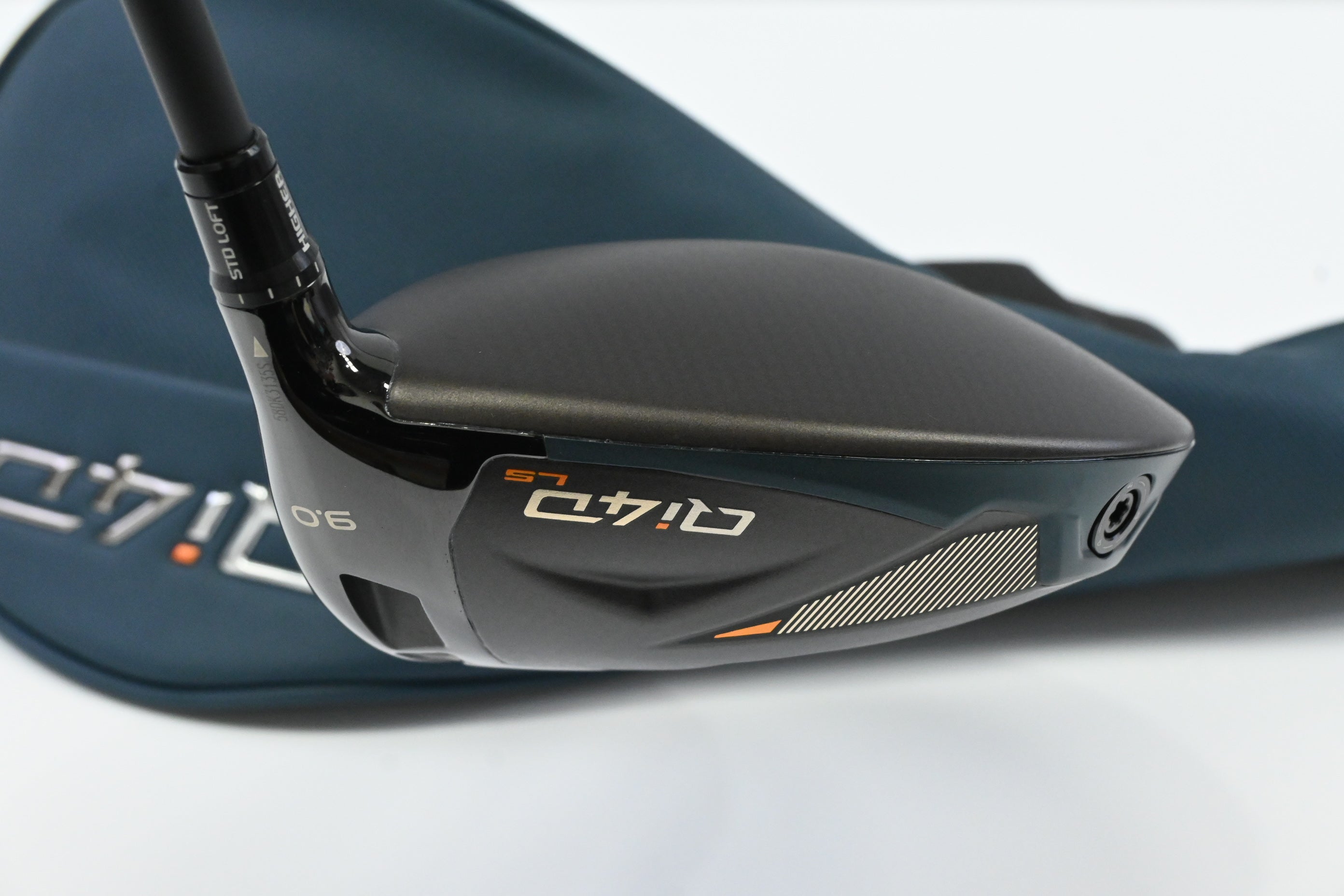 Taylormade Qi4D LS Driver / 9 Degree / X-Flex Taylormade Reax Blue 60 Shaft