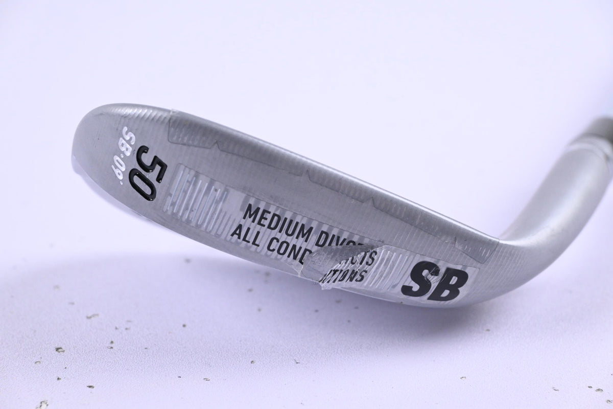 Taylormade Milled Grind 5 Gap Wedge / 50 Degree / Wedge Flex Dynamic Gold 115