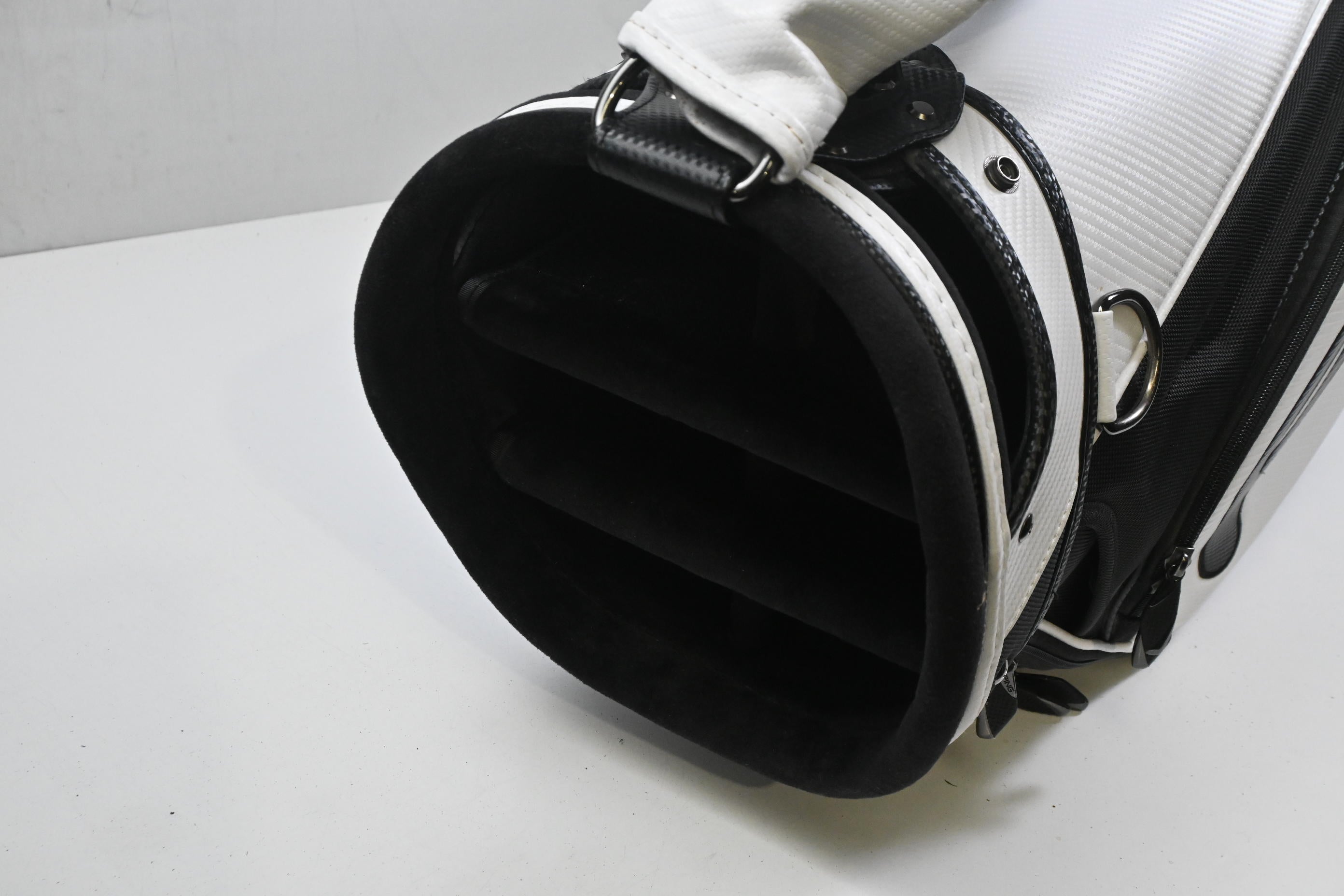 Ping Tour Bag / 6-Way Divider / White, Black