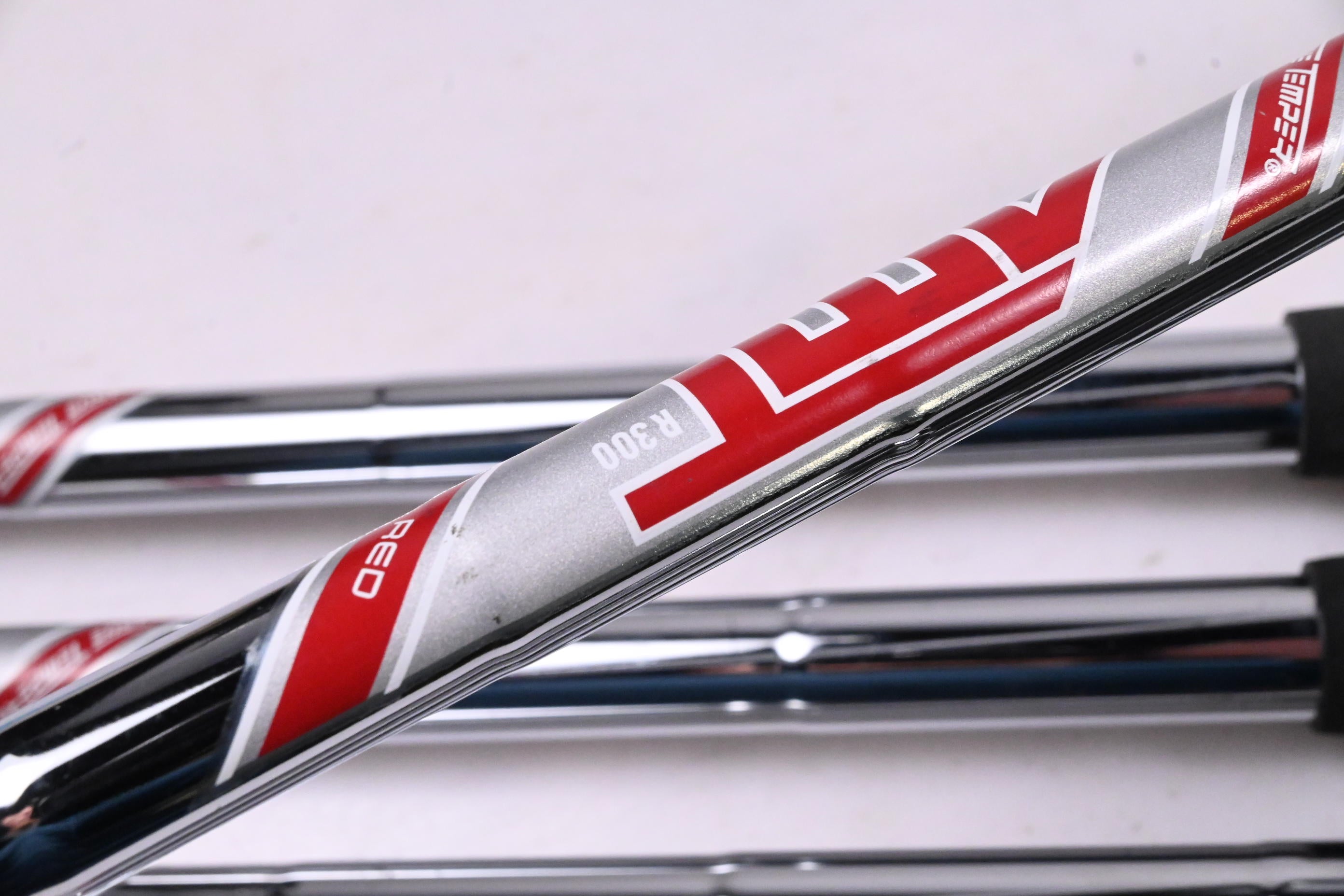 Left Hand Titleist T350 Irons / 5-PW+48° / Regular Flex AMT Red R300 Shafts