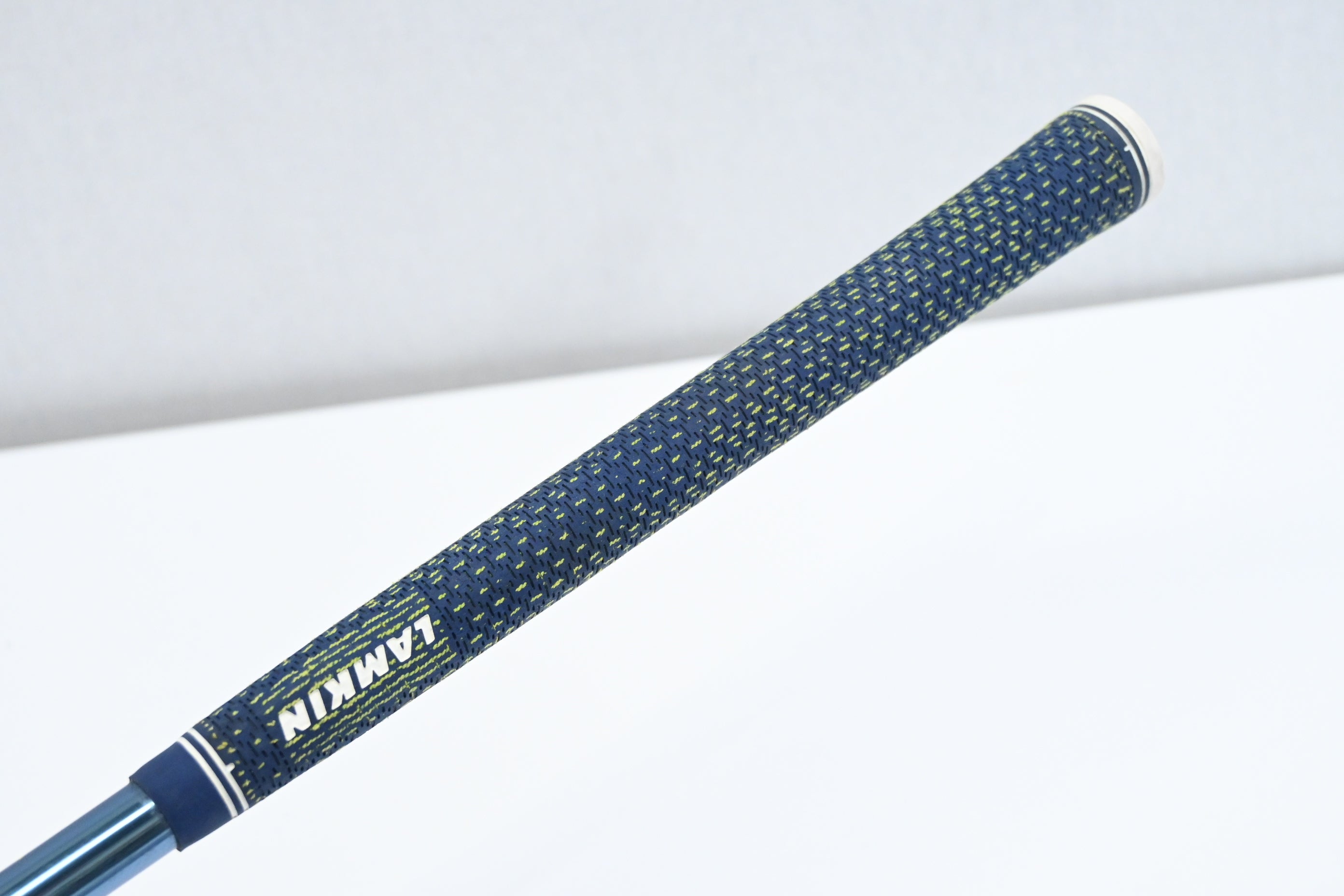 HZRDUS Smoke Blue RDX PVD 70 #2 Hybrid Shaft / Stiff Flex / Titleist 2nd Gen