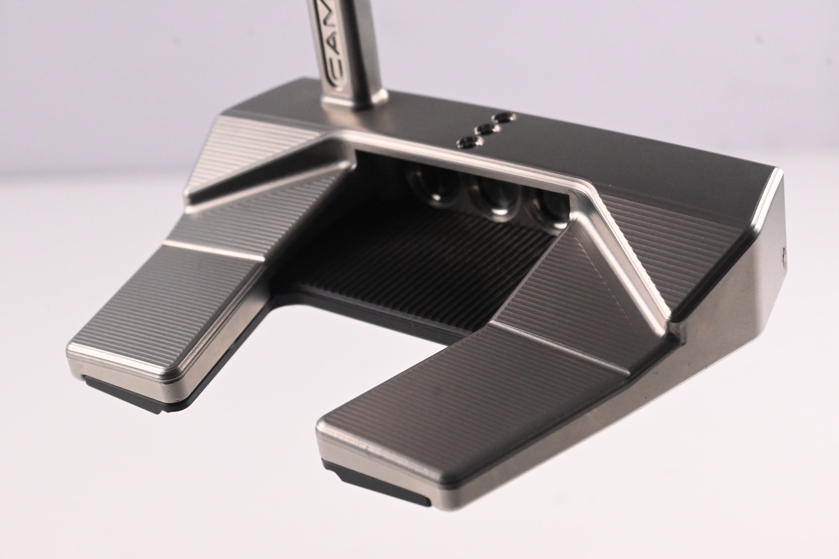 Scotty Cameron 2024 Phantom 5.2 Putter / 34 Inch