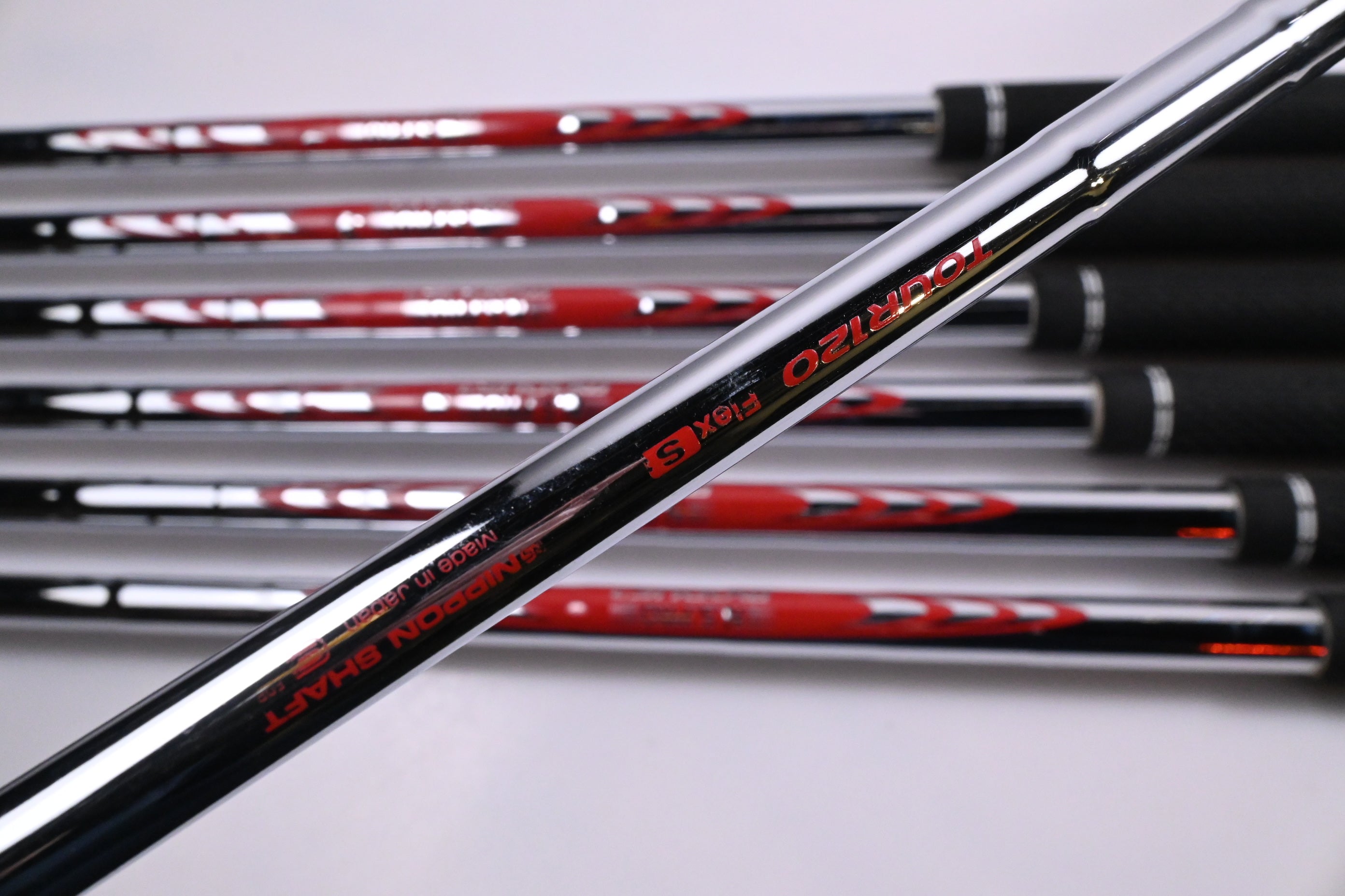 Titleist CB 620 Irons / 4-PW / Stiff Flex NS Pro Modus 3 Tour 120 Shafts