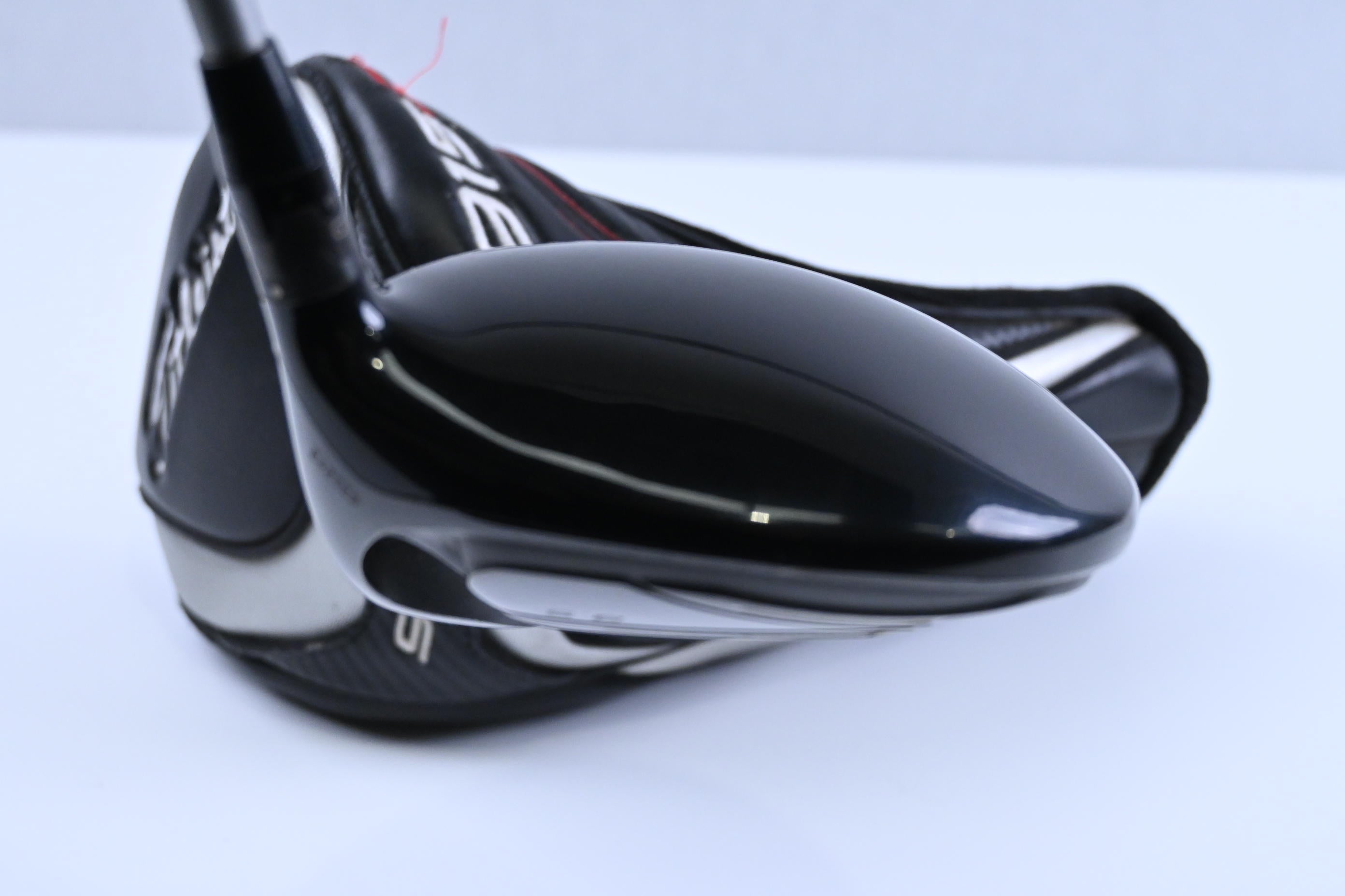 Titleist 915 D3 Driver / 9.5 Degree / Regular Flex Diamana S+ 60 Shaft