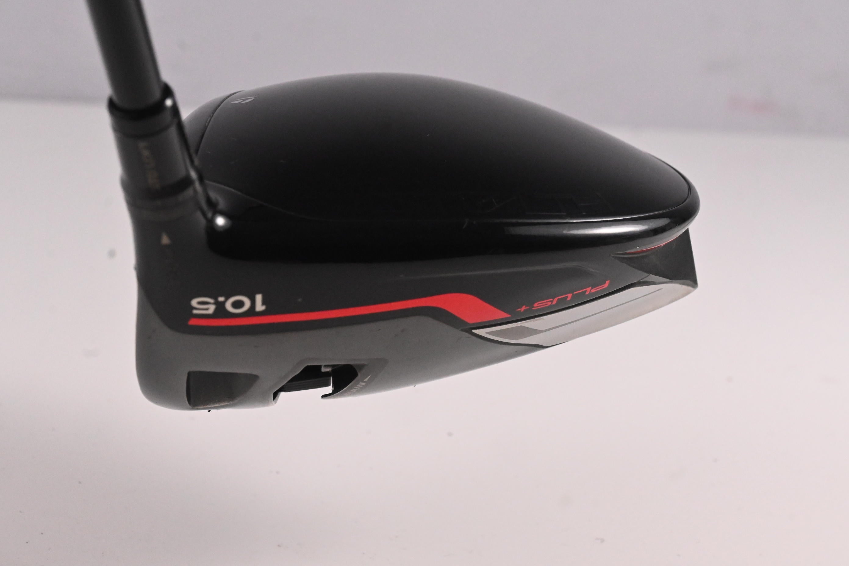 Taylormade Stealth Plus Driver / 10.5 Degree / Regular Flex Fujikura Ventus Red
