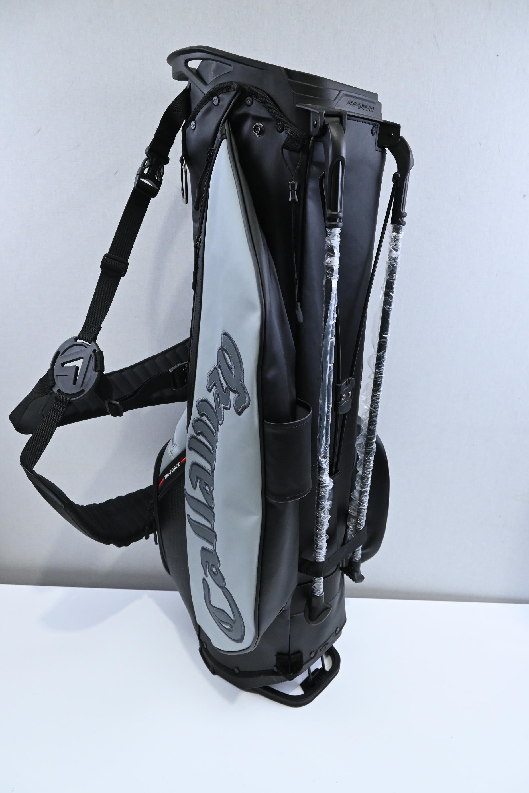 Callaway Quantum Tour Stand Bag / 4-Way Divider / Grey, Black, Red