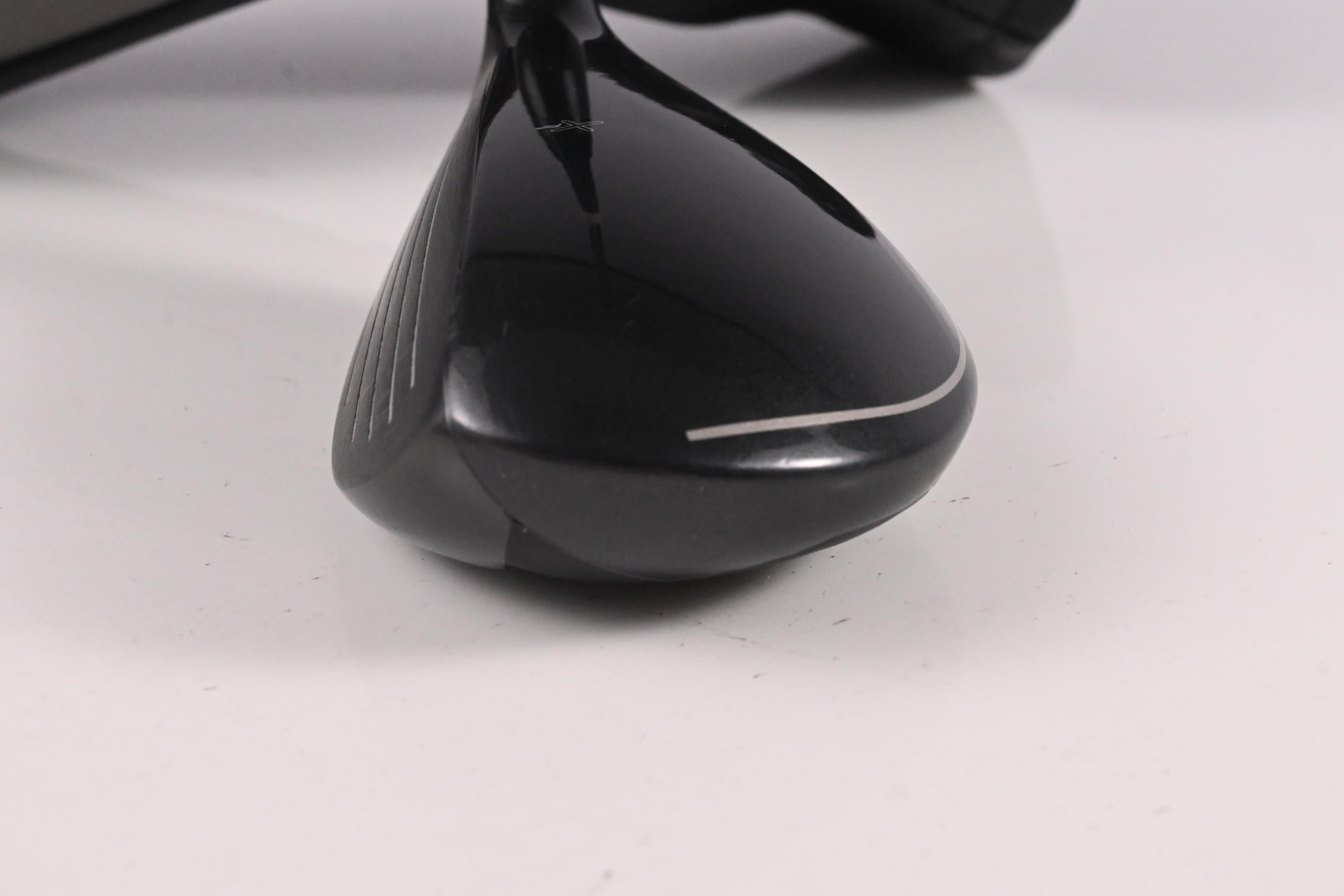 Left Hand Benross Aero X #4 Hybrid / 23 Degree / Regular Flex Ventus Black 5