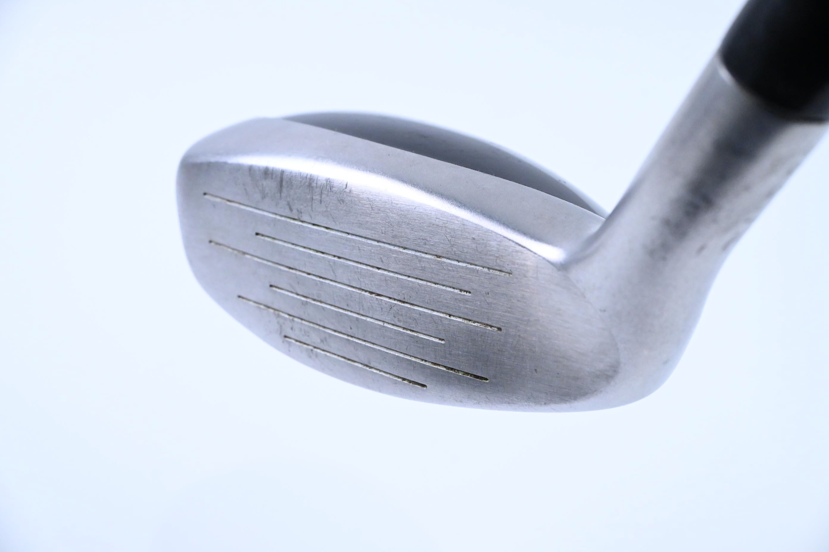 Taylormade Rescue Mid #2 Hybrid / 16 Degree / Regular Flex Taylormade Ultralite