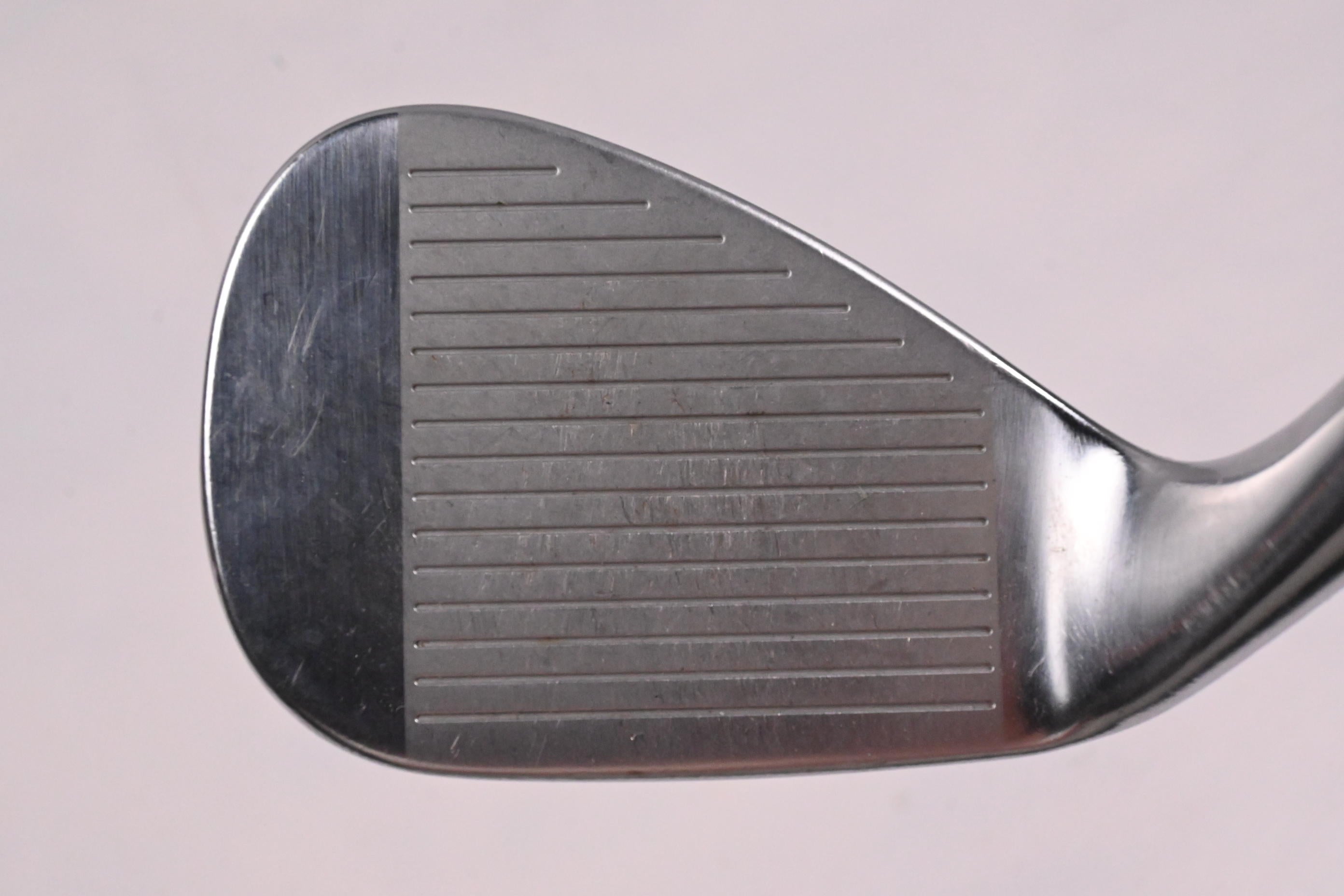 Taylormade Milled Grind Gap Wedge / 52 Degree / Wedge Flex Dynamic Gold Shaft
