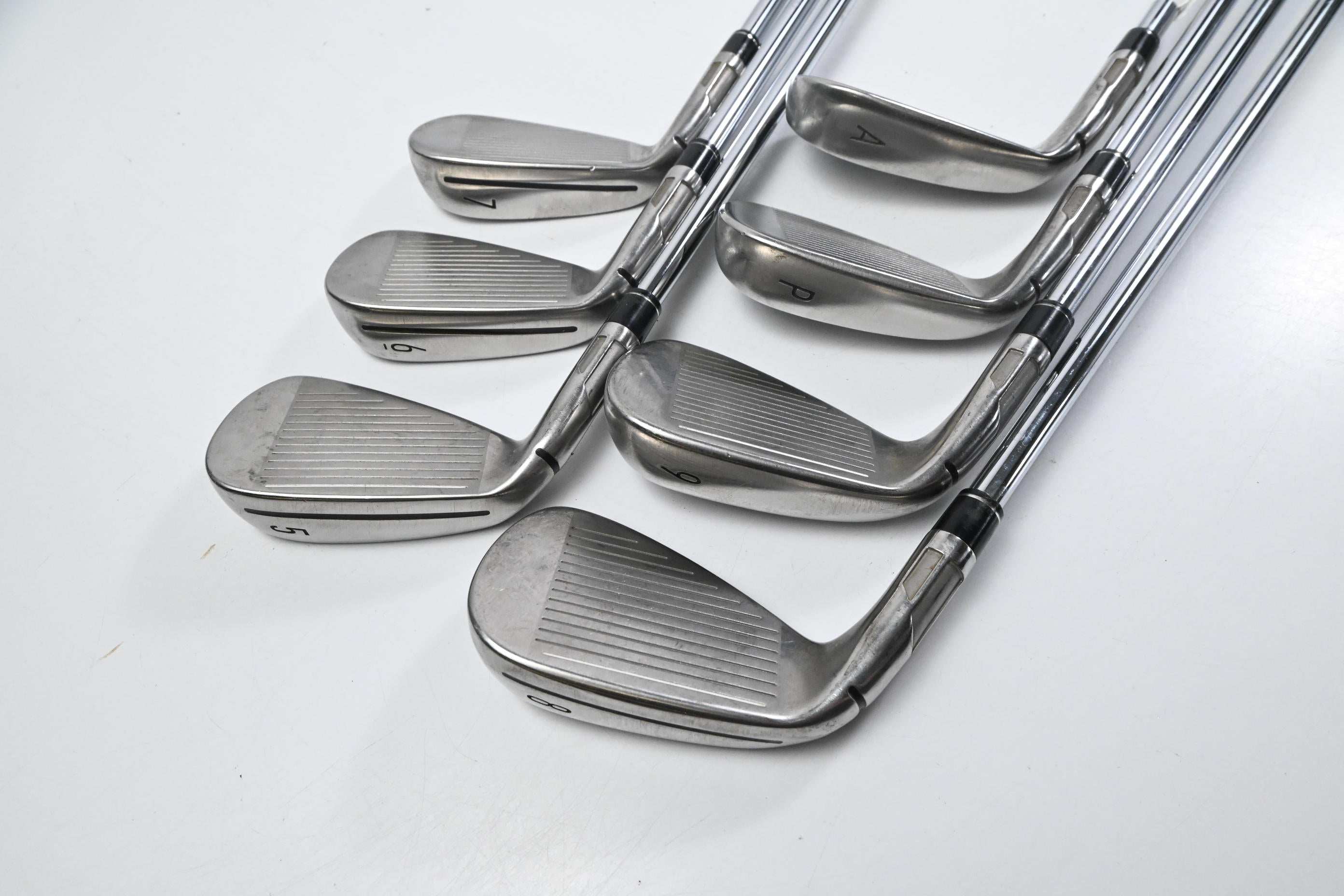Taylormade Stealth Irons / 5-PW+GW / Regular Flex Dynamic Gold 95 R300 Shafts