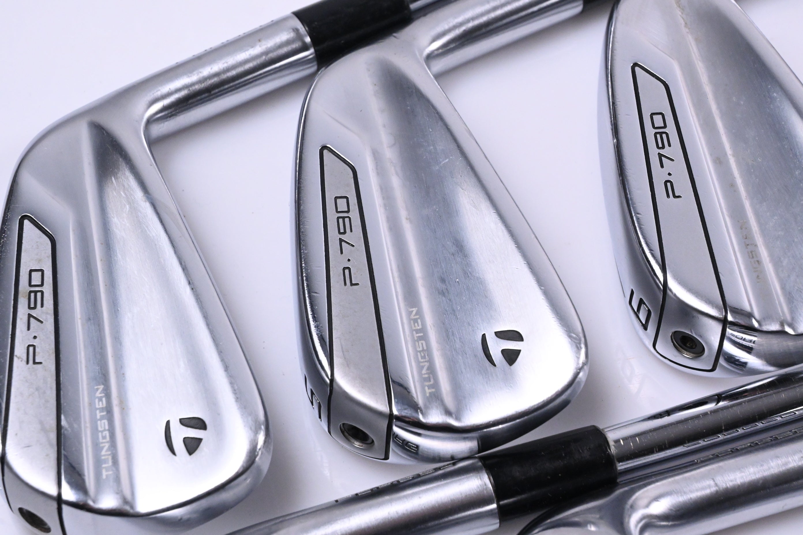 Taylormade P790 2019 Irons / 4-PW+AW / X-Flex KBS Tour 130 Shafts