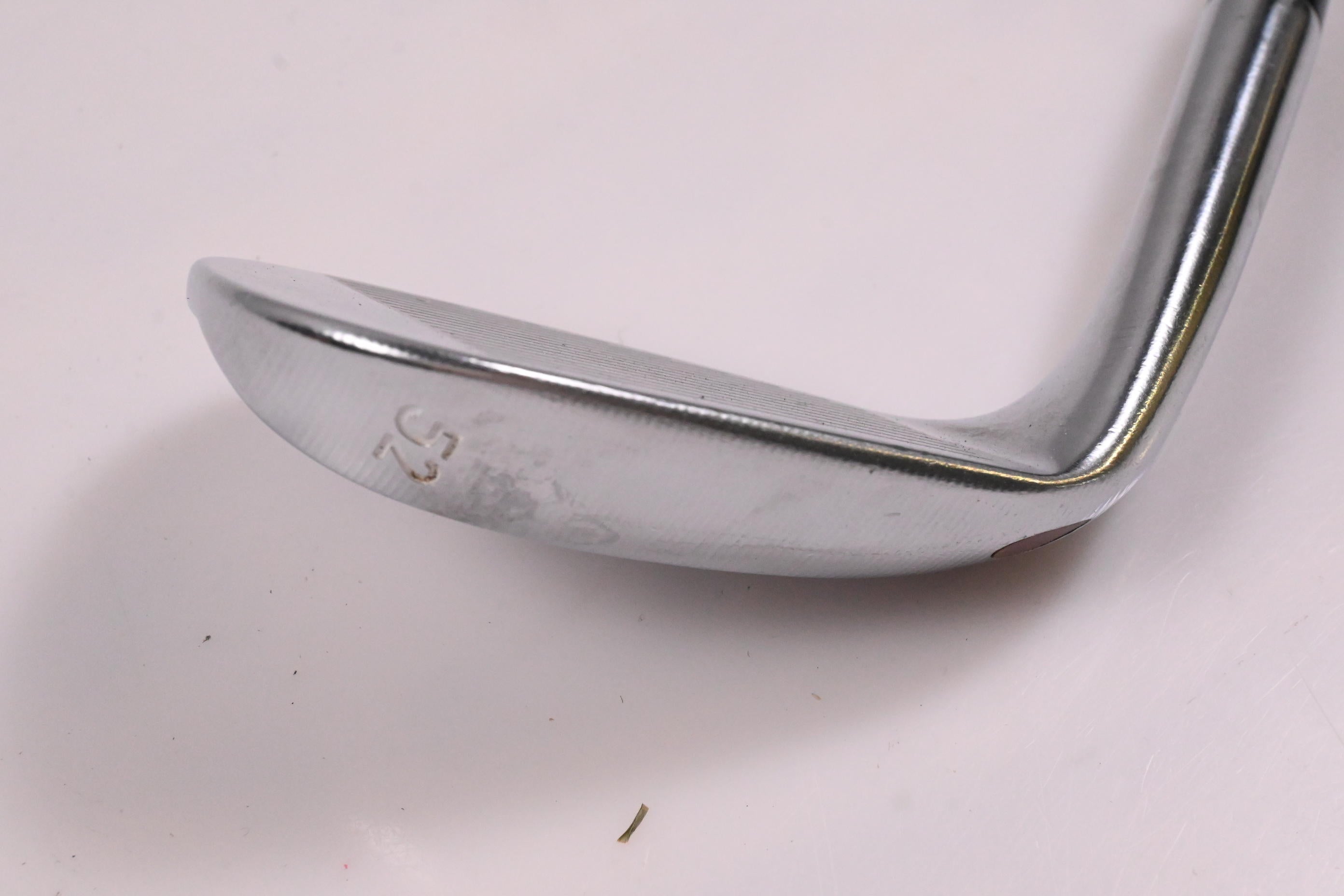 Taylormade Milled Grind Gap Wedge / 52 Degree / Wedge Flex Dynamic Gold Shaft