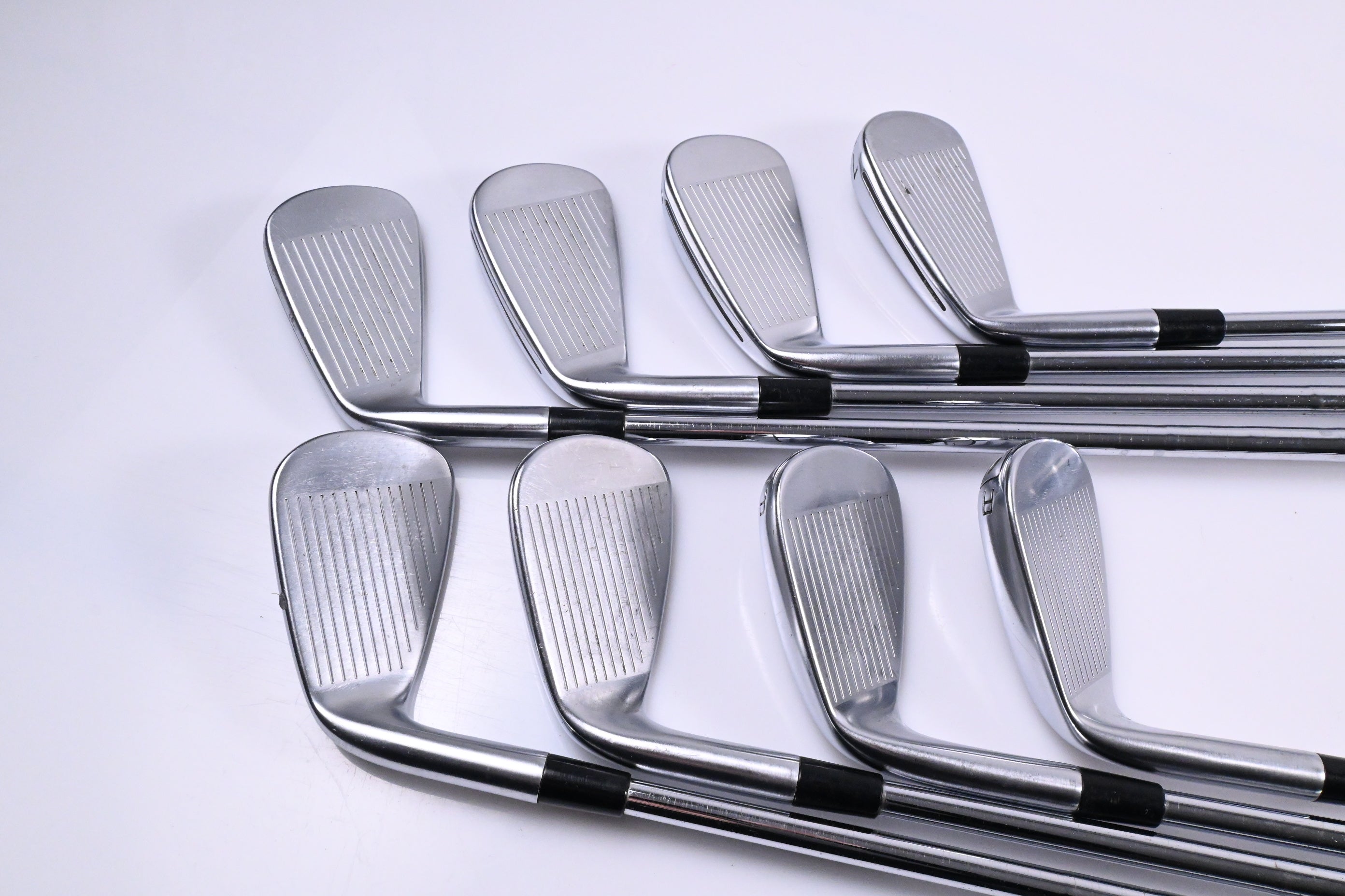 Taylormade P790 2019 Irons / 4-PW+AW / X-Flex KBS Tour 130 Shafts