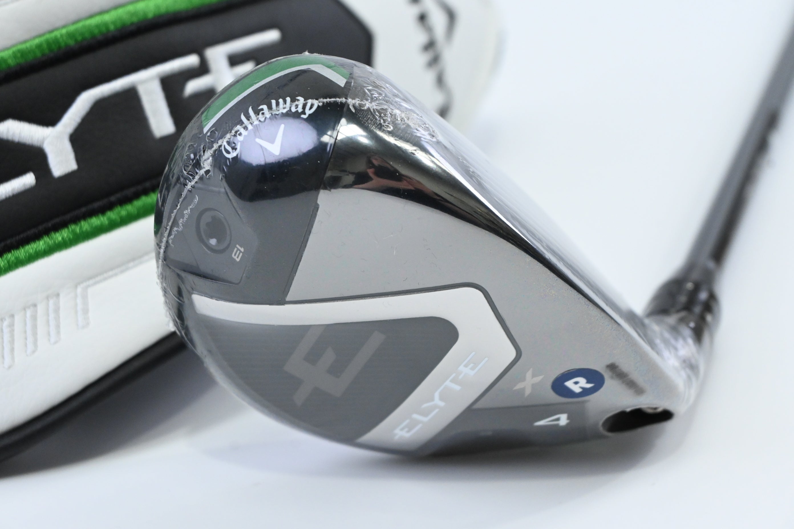 Callaway Elyte X #4 Hybrid / 21 Degree / Regular Flex Denali Charcoal 60 Shaft