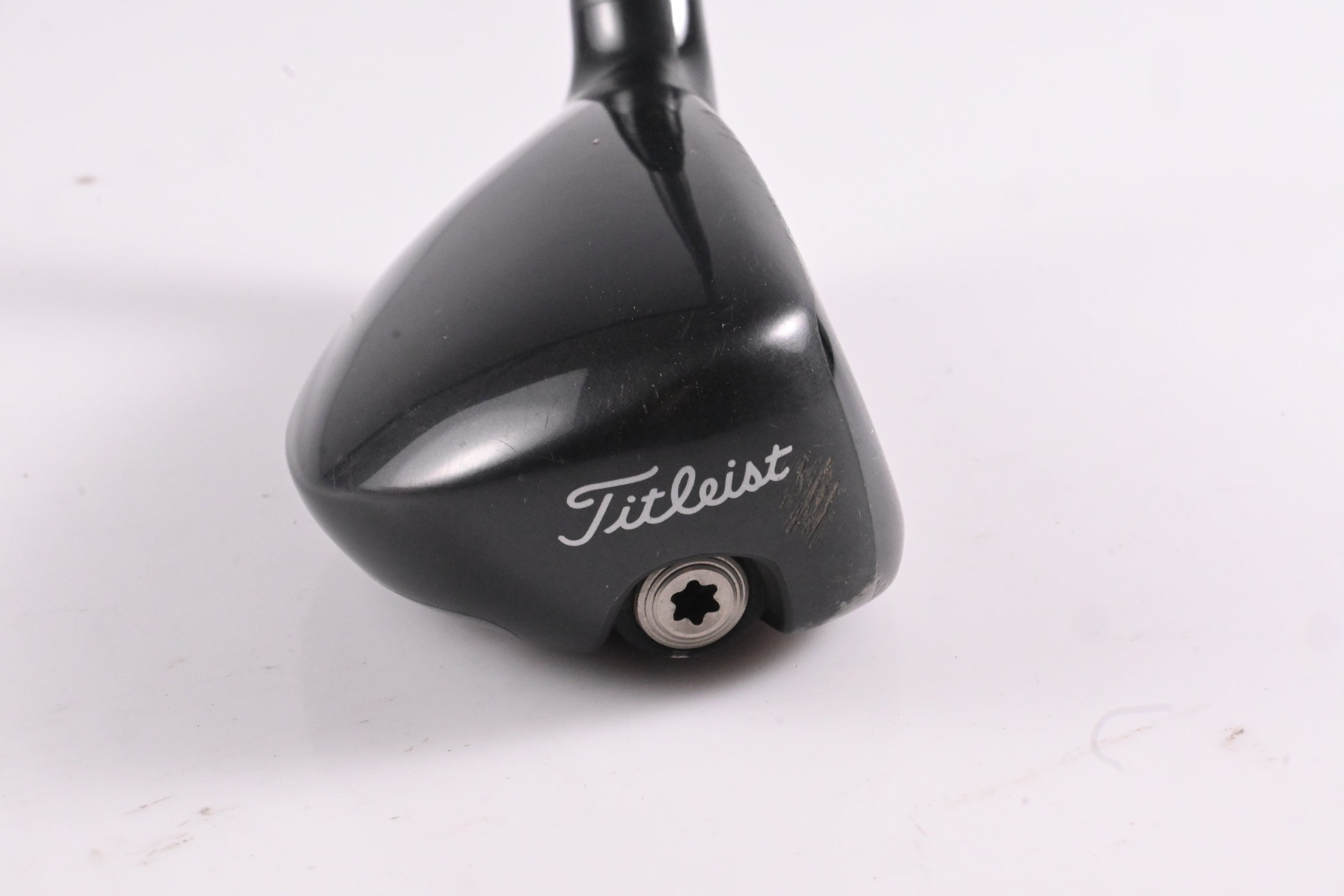 Titleist 818 H2 #3 Hybrid / 19 Degree / Stiff Flex Aldila Rogue M-AX 85 Shaft