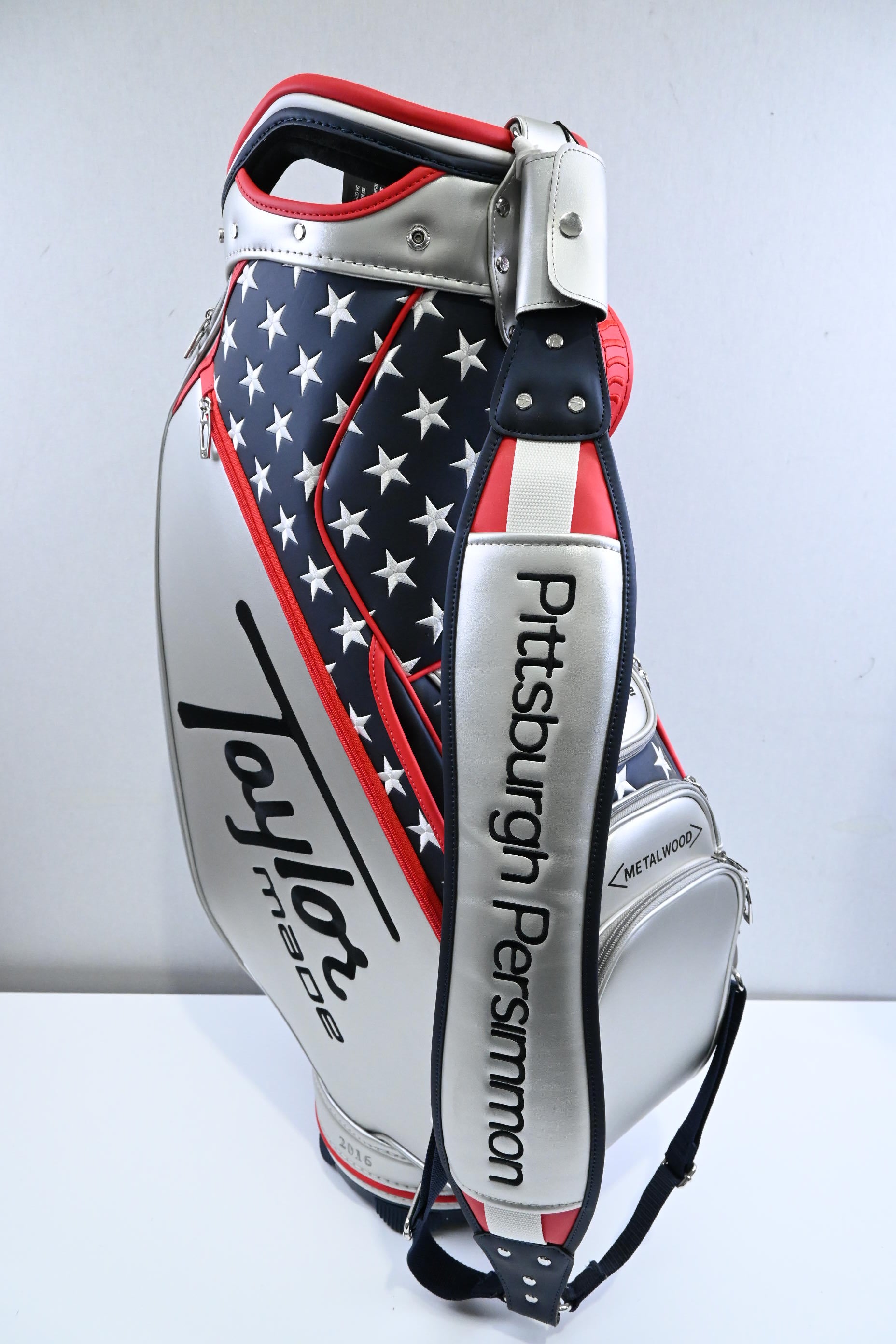 Taylormade Summer Commemorative Tour Bag / 6-Way Divider / Silver, Red, Blue