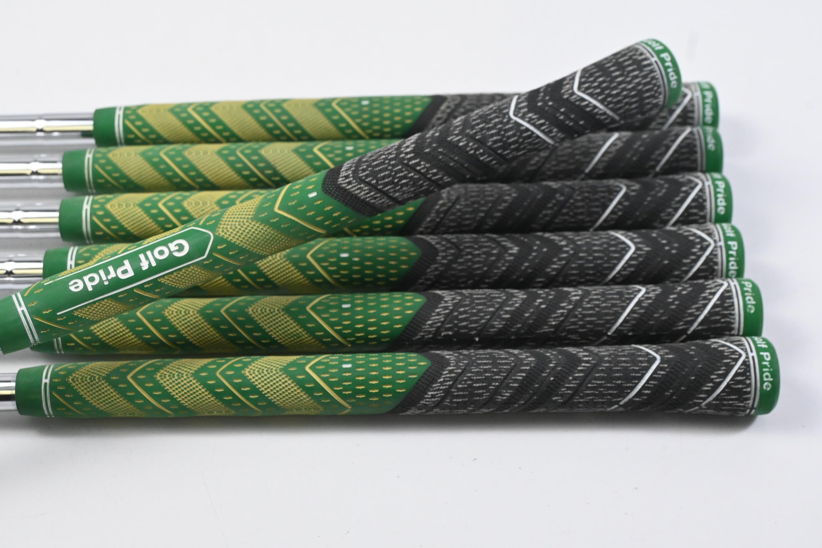 Taylormade Stealth Irons / 5-PW+GW / Regular Flex Dynamic Gold 95 R300 Shafts