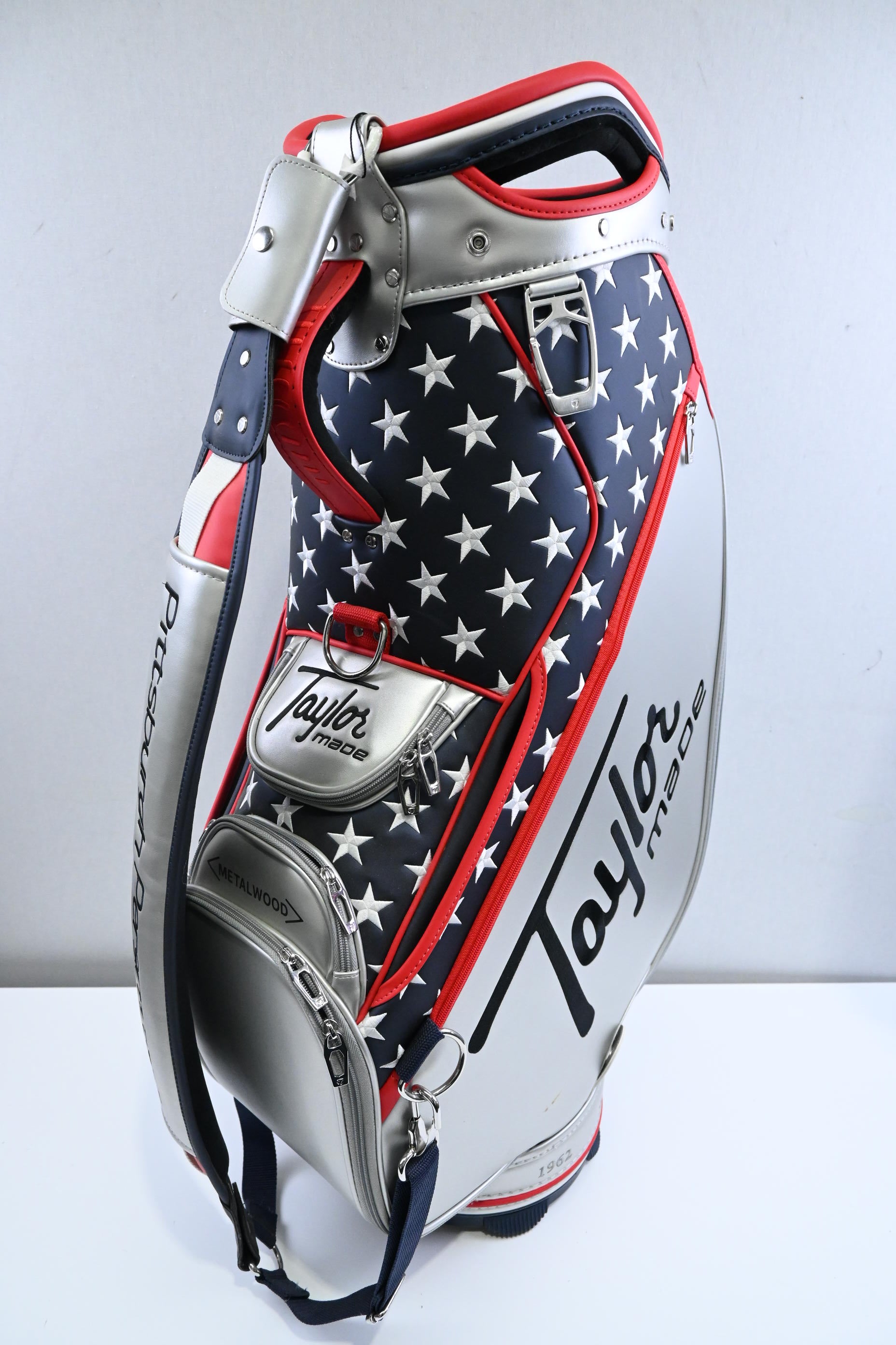 Taylormade Summer Commemorative Tour Bag / 6-Way Divider / Silver, Red, Blue