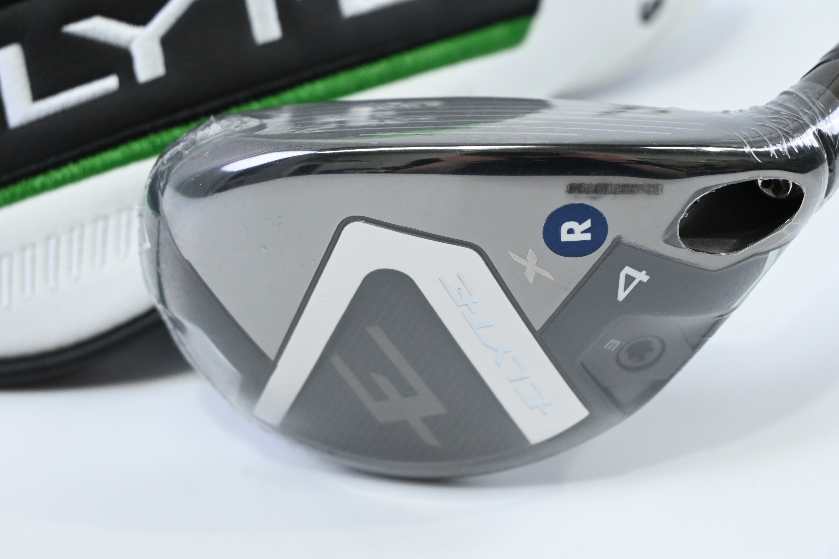 Callaway Elyte X #4 Hybrid / 21 Degree / Regular Flex Denali Charcoal 60 Shaft
