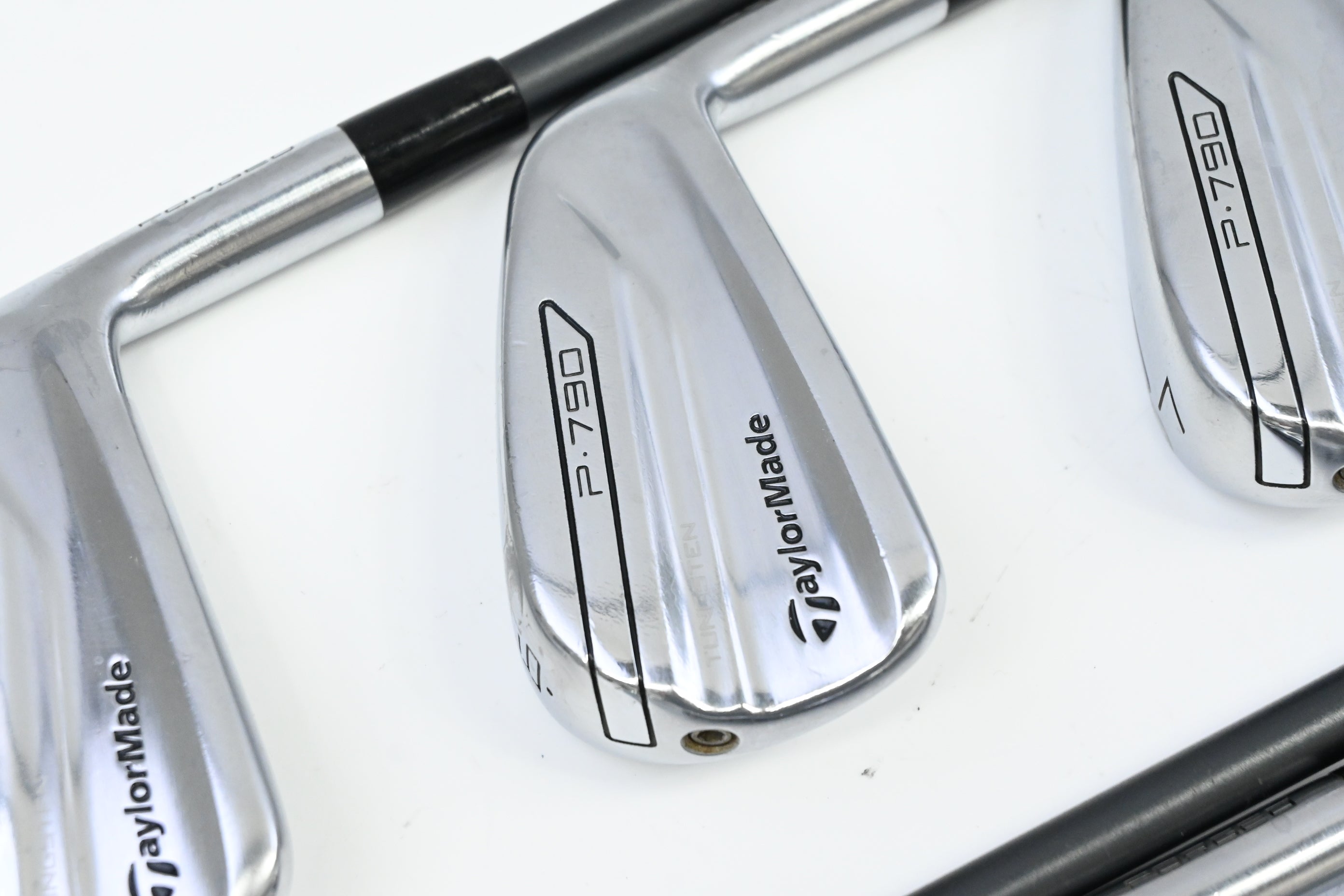 Taylormade P790 2017 Irons / 5-PW / Stiff Flex Accra 80i Shafts