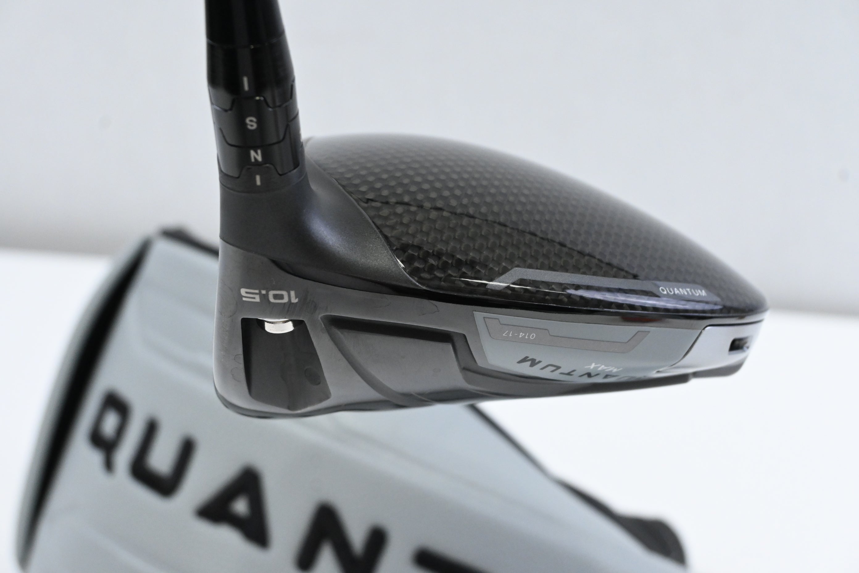 Callaway Quantum Max Driver / 10.5 Degree / Stiff Flex Denali Frost Silver 50